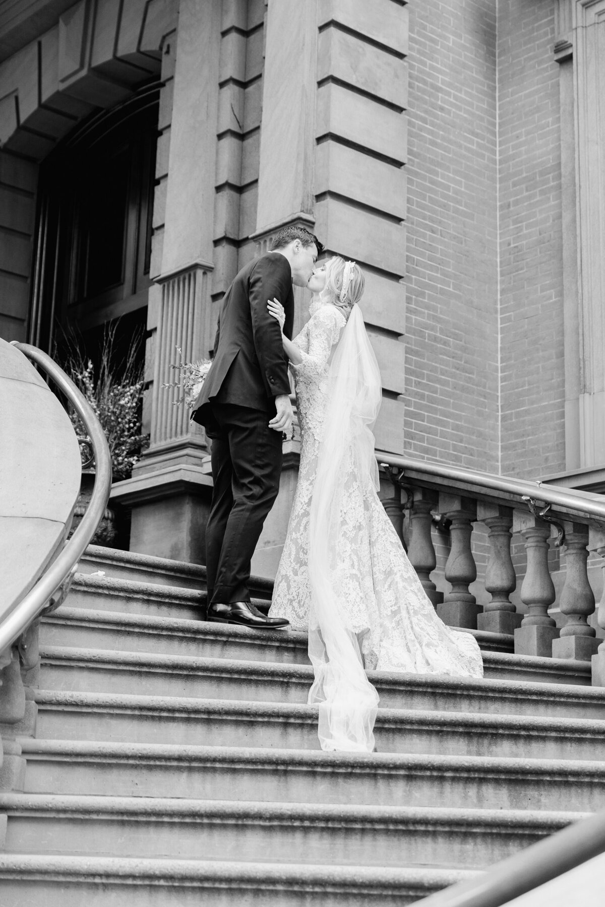 Union-League-Philadelphia-Wedding-Emily-Wren-Photography-Gabby-and-Tristan-089