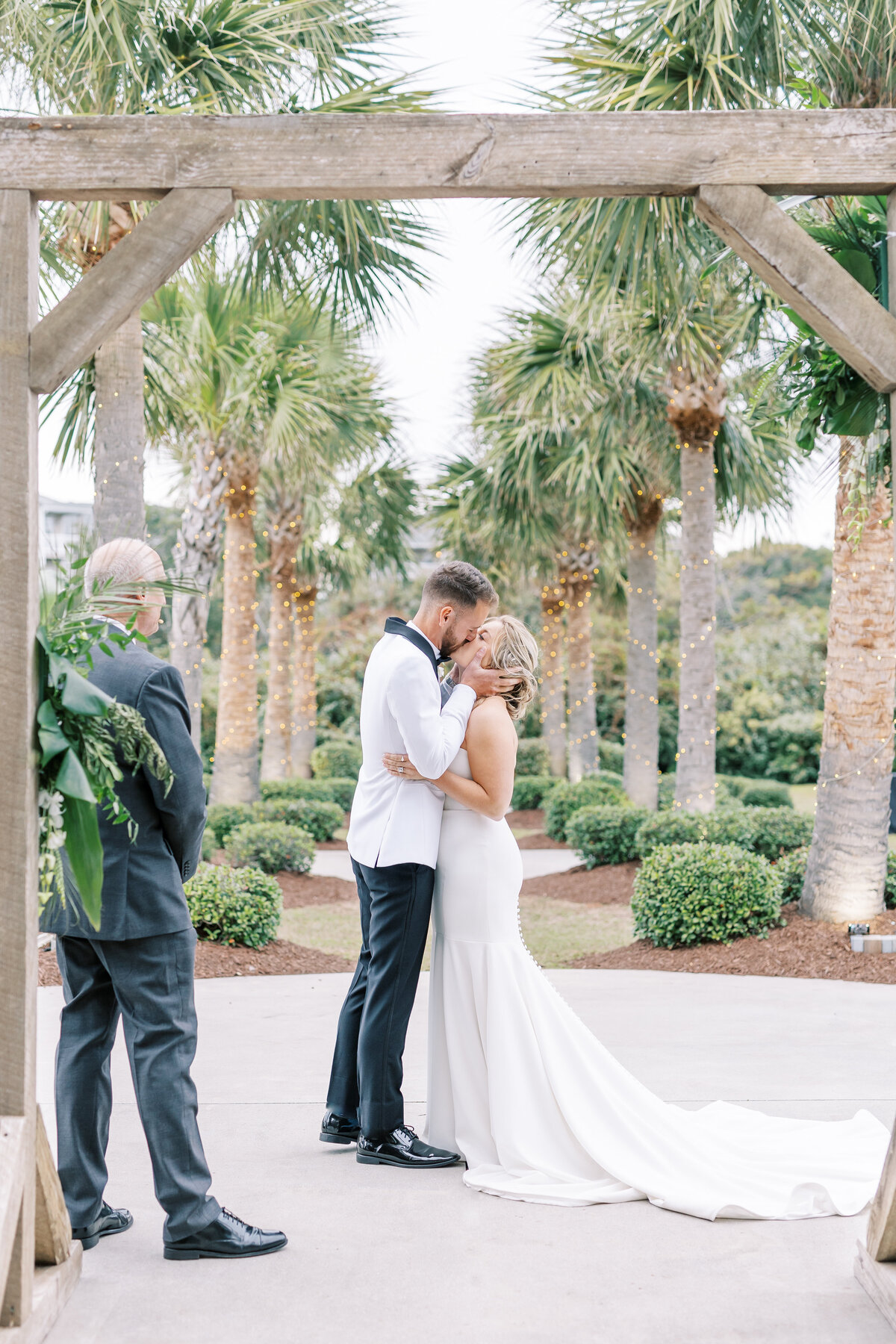 Morgan+Hunter.WeddingSneaks-43