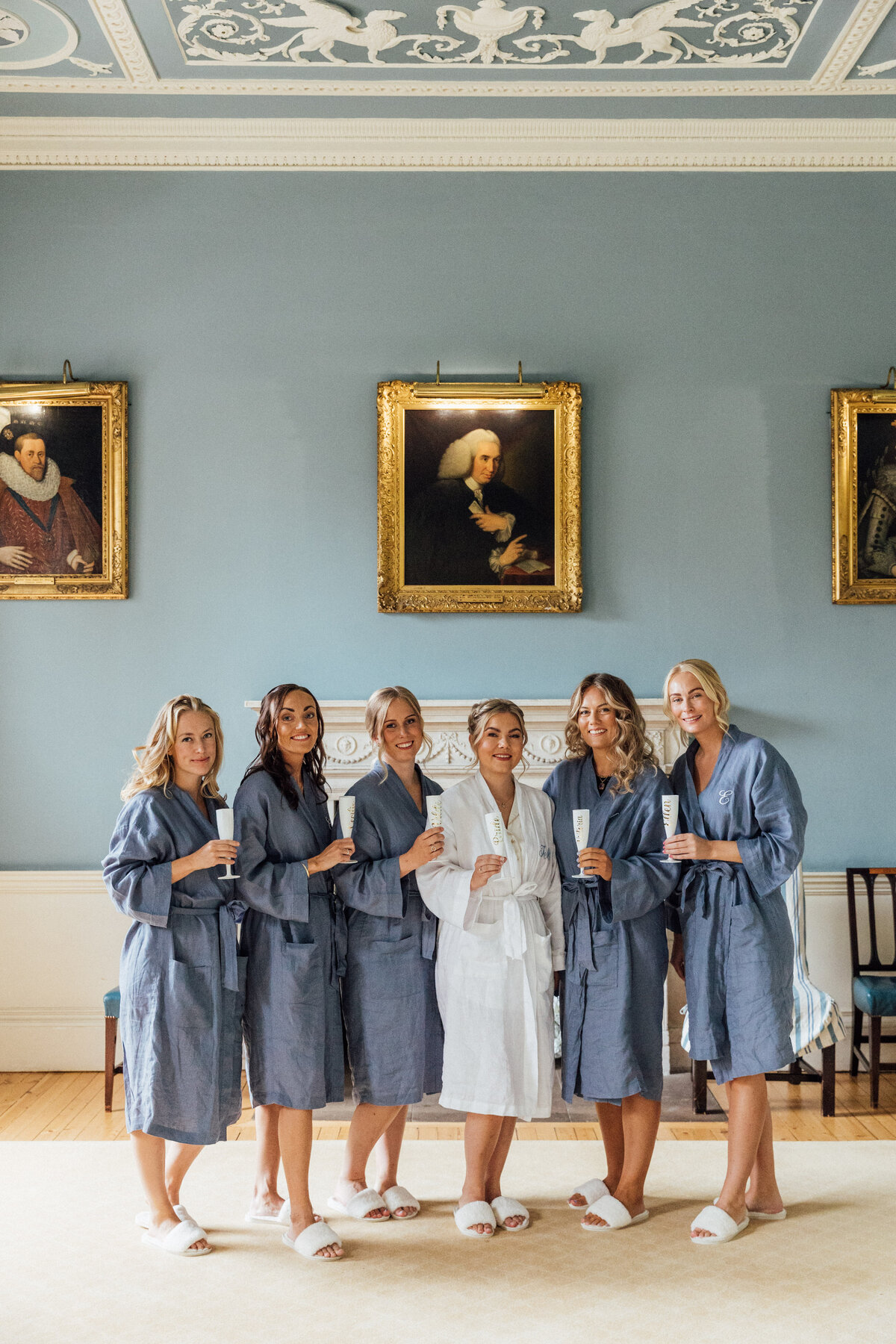 Bride with her bridesmaids at Royal College of Physicians Edinburgh