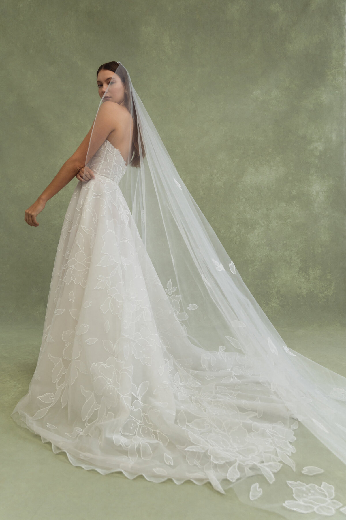 JYC Lorelai with matching veil