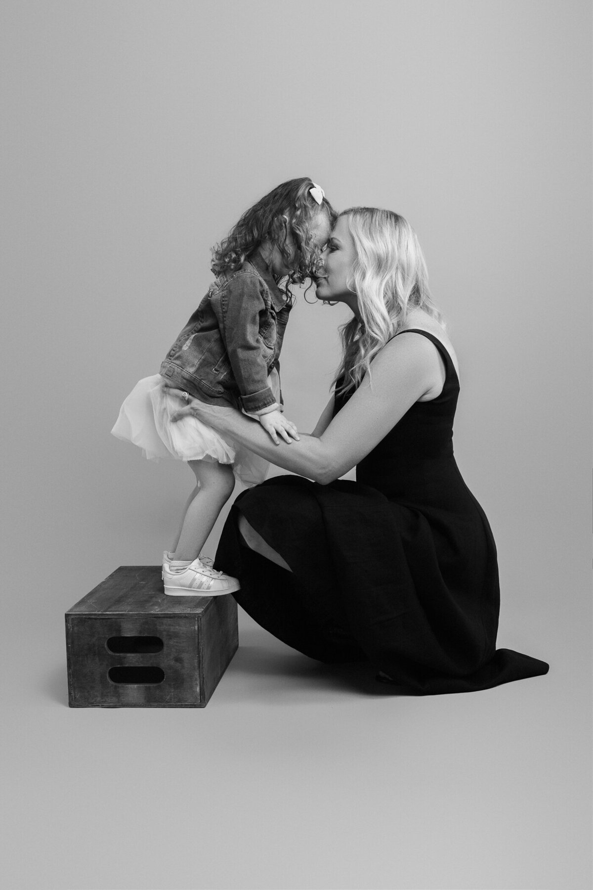 Family_couples_luxury_Montana_Photographer_Studio_-36432