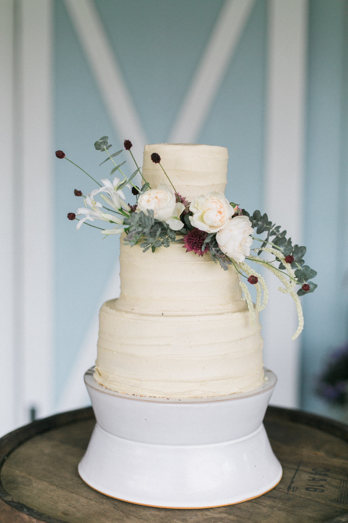 cake stand, southern wedding cake