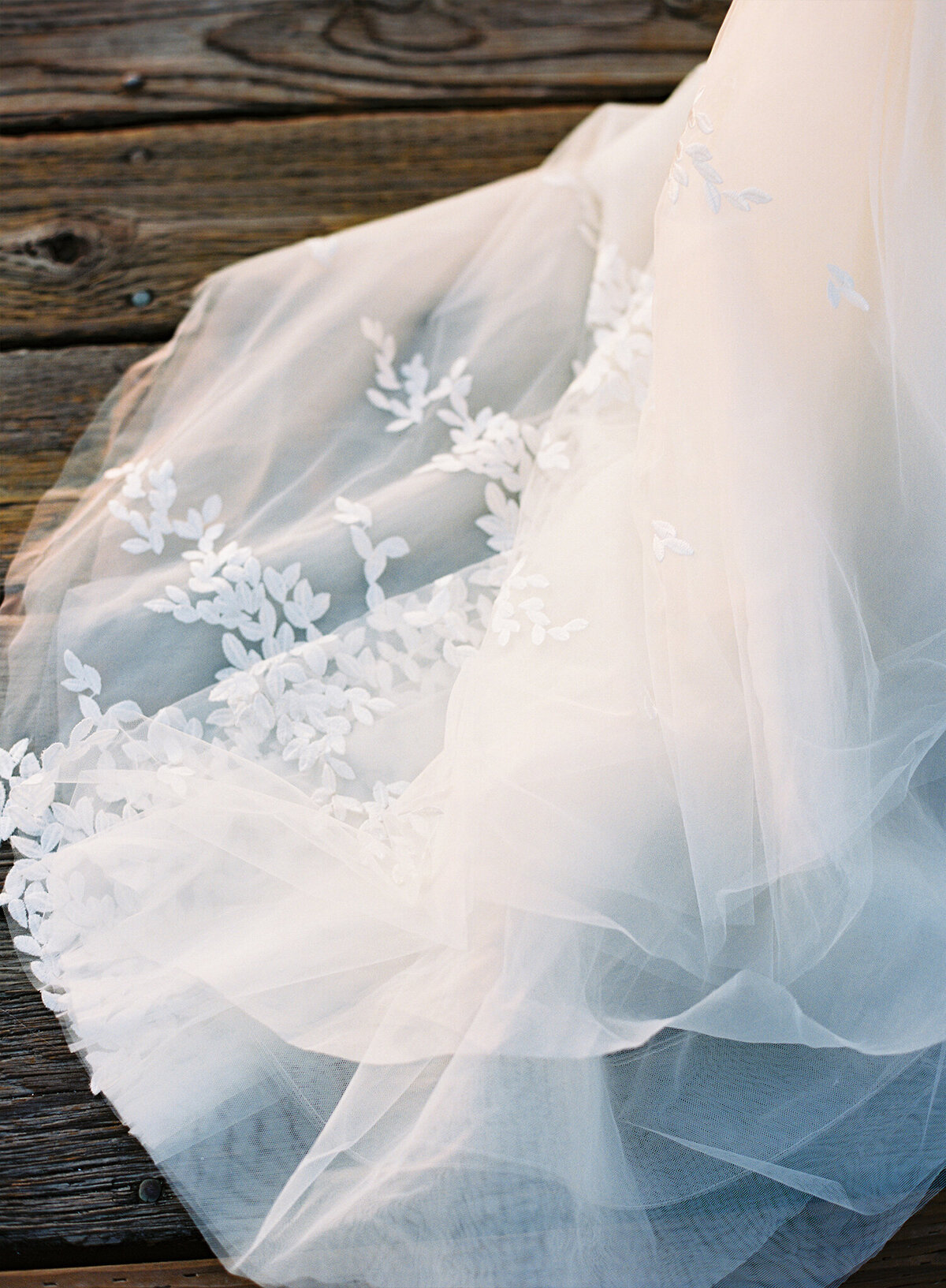 Woodmark Hotel Wedding Photographer, Wirkland - Seattle Waterfront Wedding - Film Photographer - Light and Airy - 49a