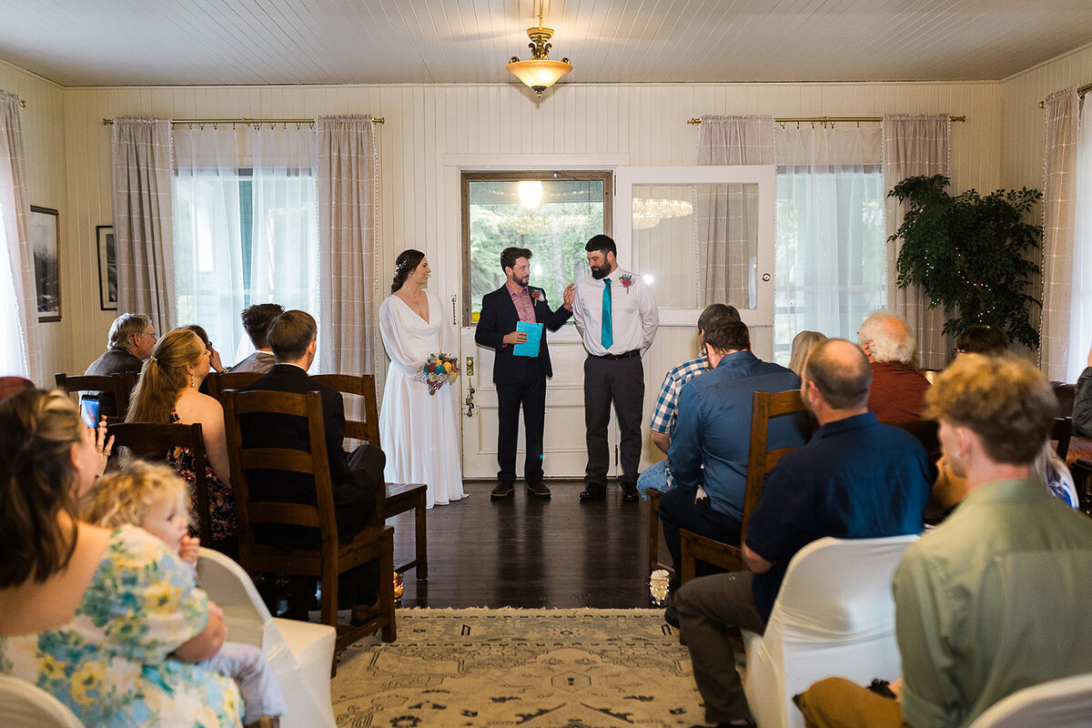 Final_Seaview Washington Elopement - Tara Nichole Photo - 2024 - Lauren and Jarrod-40