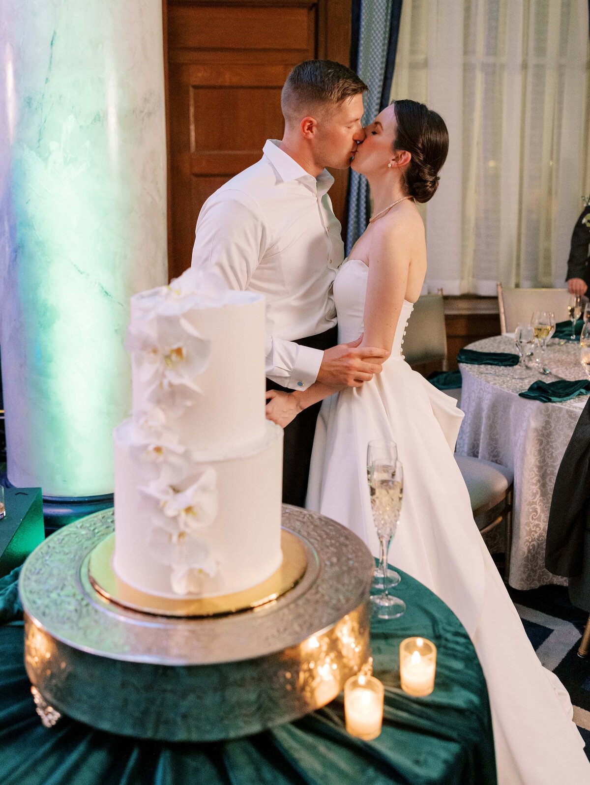 Danielle-Defayette-Photography-The-Willard-Wedding-DC-1145