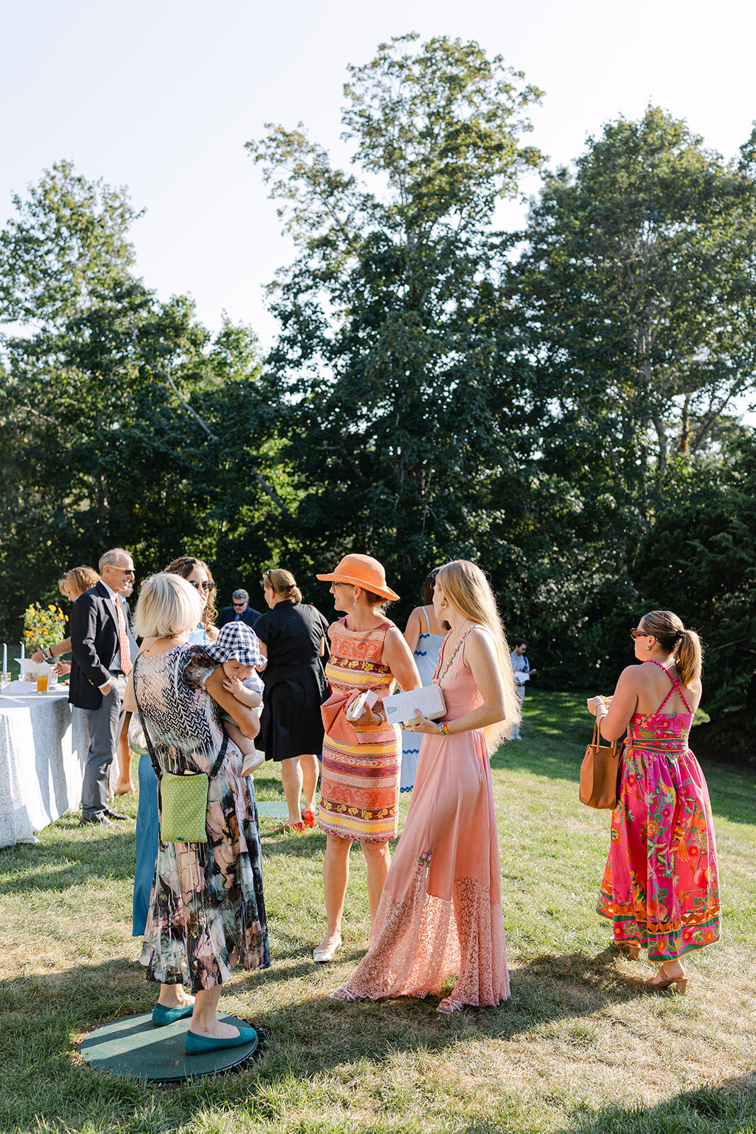 Cocktail_CatherineWes_CapeCodPrivateHomeWedding_SamBrooksPhotos-31