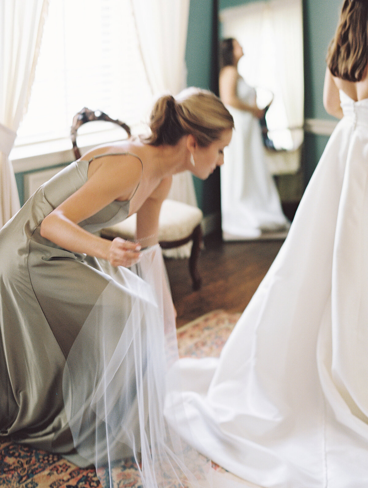 AisPortraits-Olivia-Wesley-Weeden House Wedding-Getting Ready-60