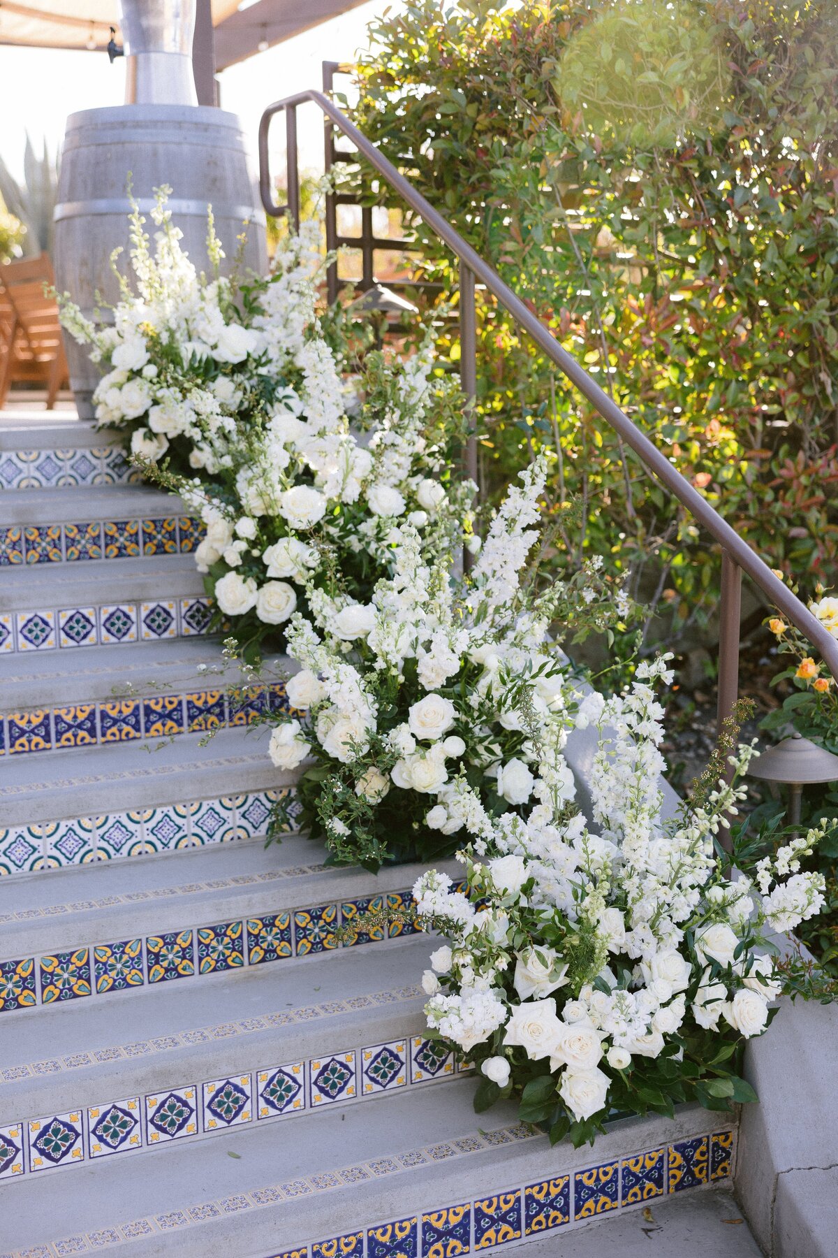 wente, vineyards, wine, staircase, white flowers, 