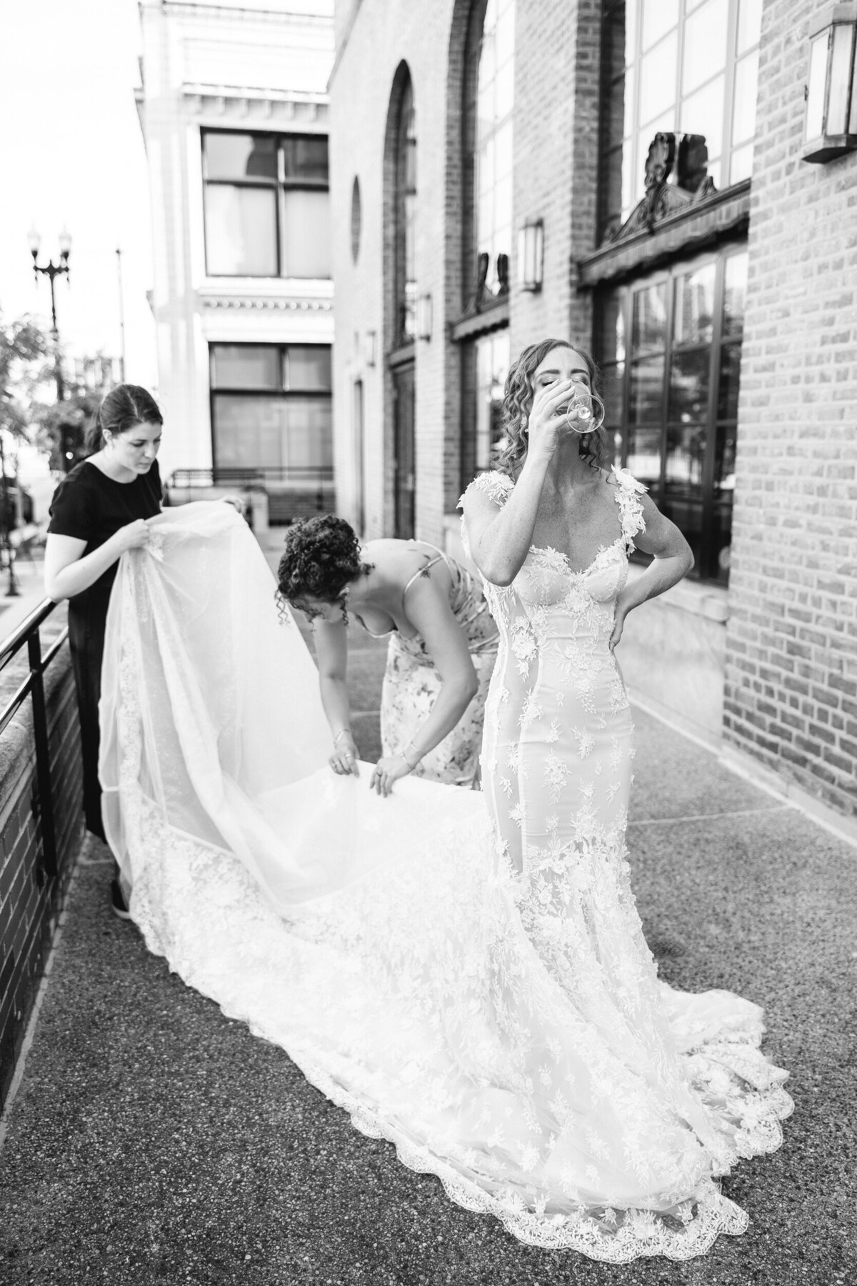 revel-motor-row-chicago-wedding-52