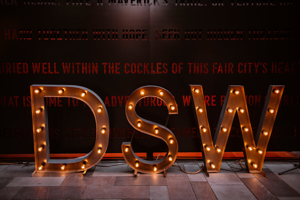 DSW091919-411