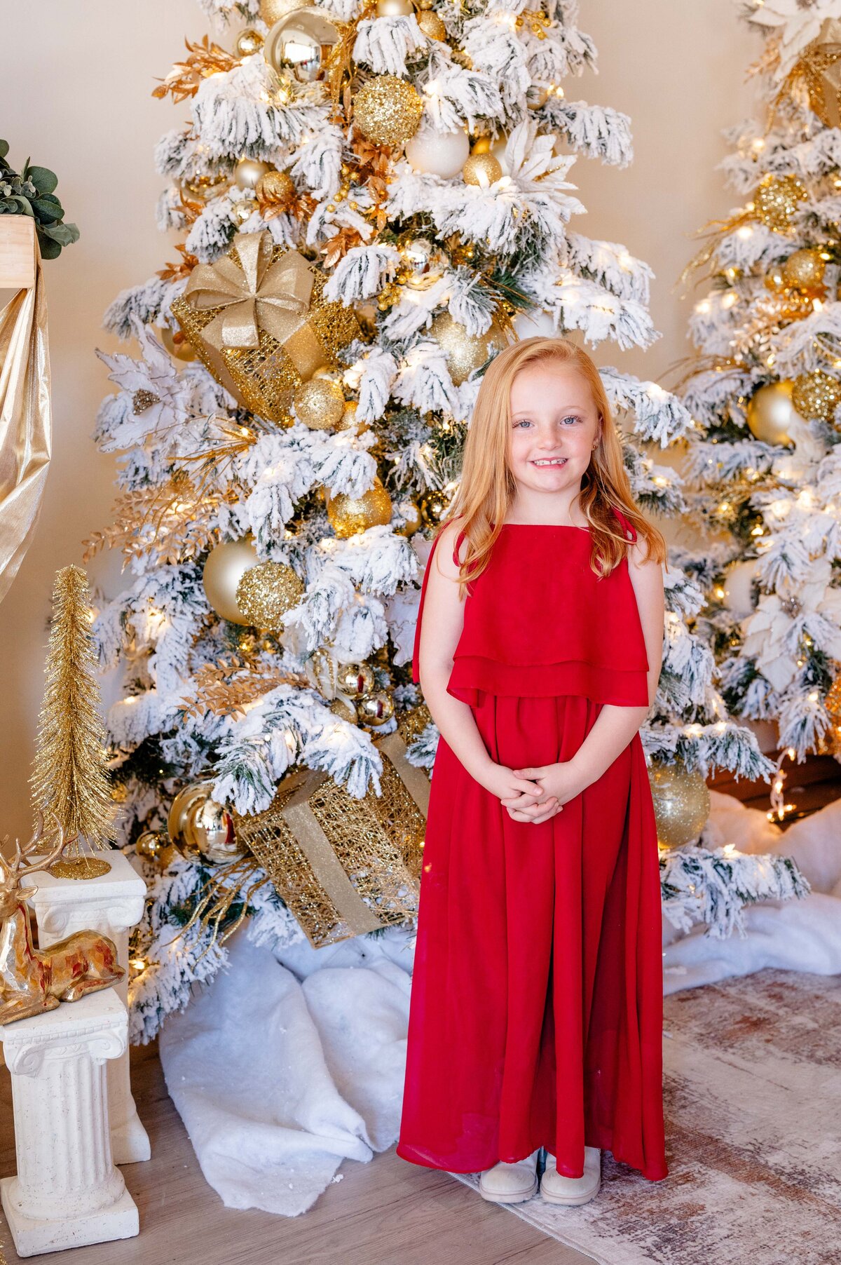 Colorado-Springs-CO-Kindle-Studio-Christmas-Mini-Session-Magnolia-and-Grace-Photography-Co-StacyC-# (1)-17