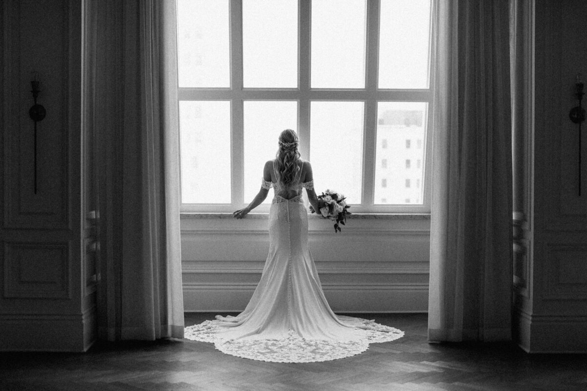 bridals-at-the-adolphus-dallas-4