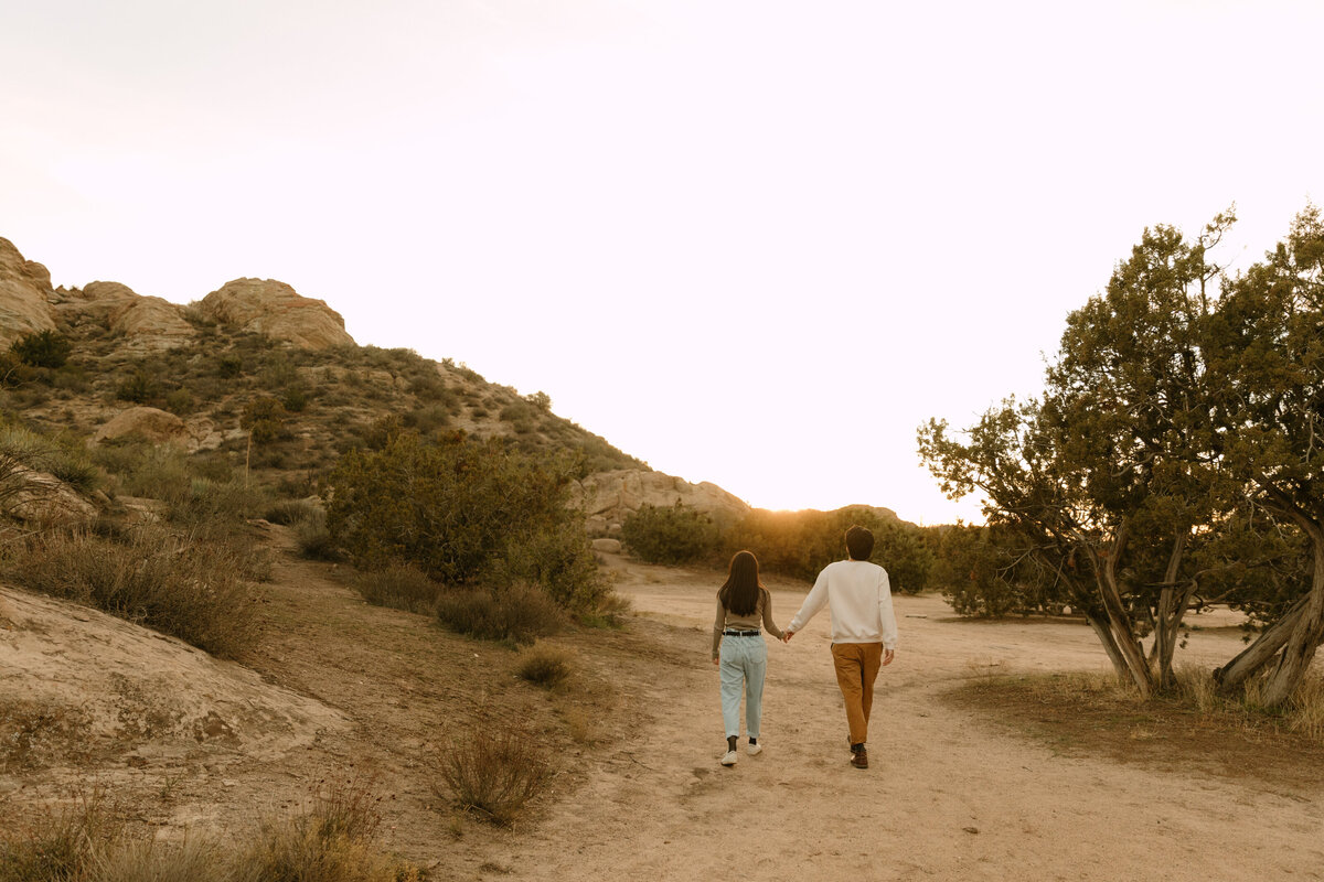 2022_vasquez-rocks-desert-hipster-engagement-adam-griffin-photo-26