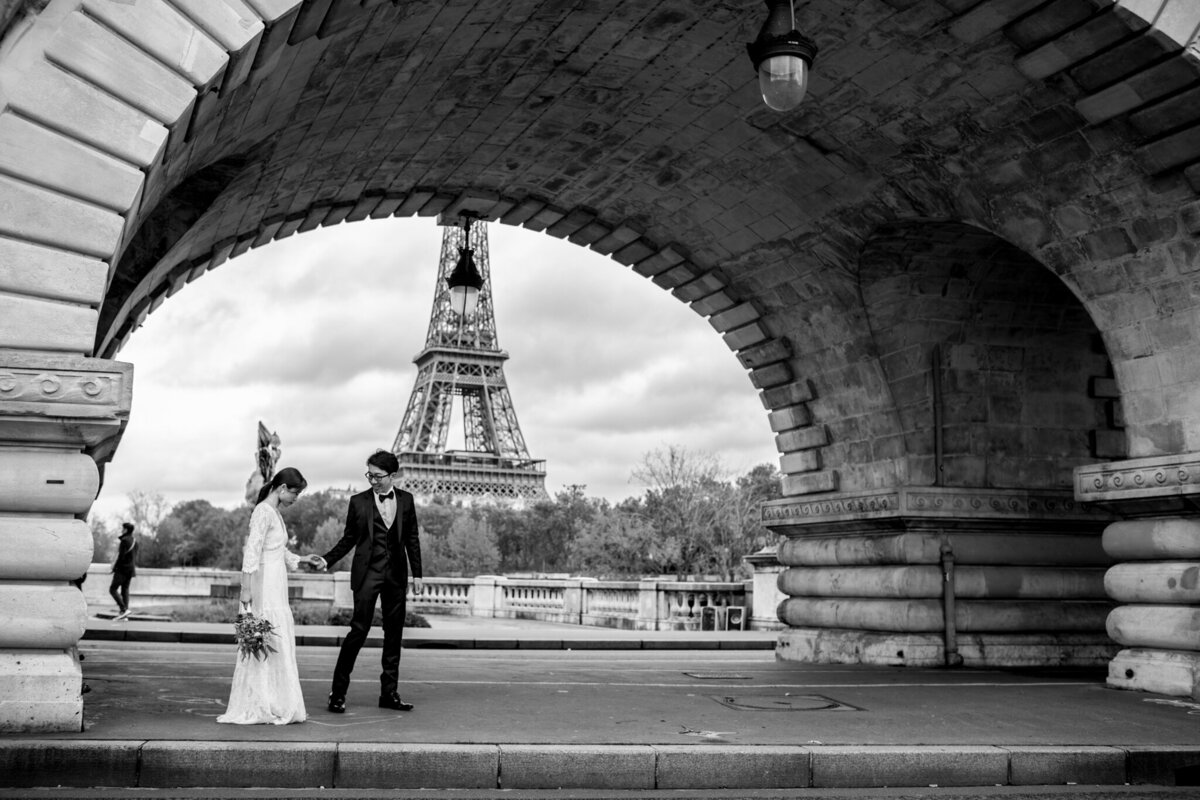 Paris_photowedding_PontBir-Hakeim_20