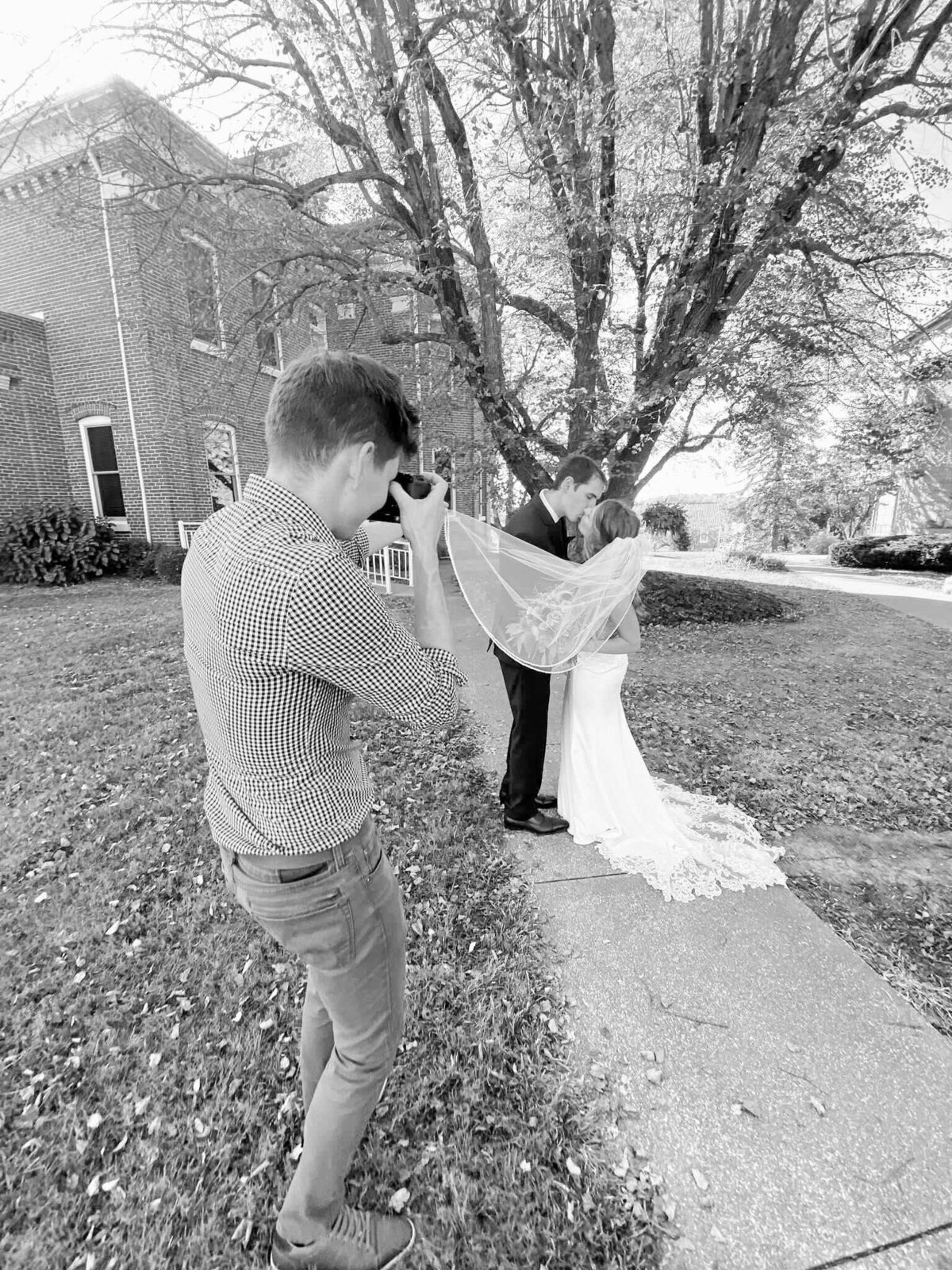 Evansville Wedding Photography with Bret and Brandie Photography-BTS-26