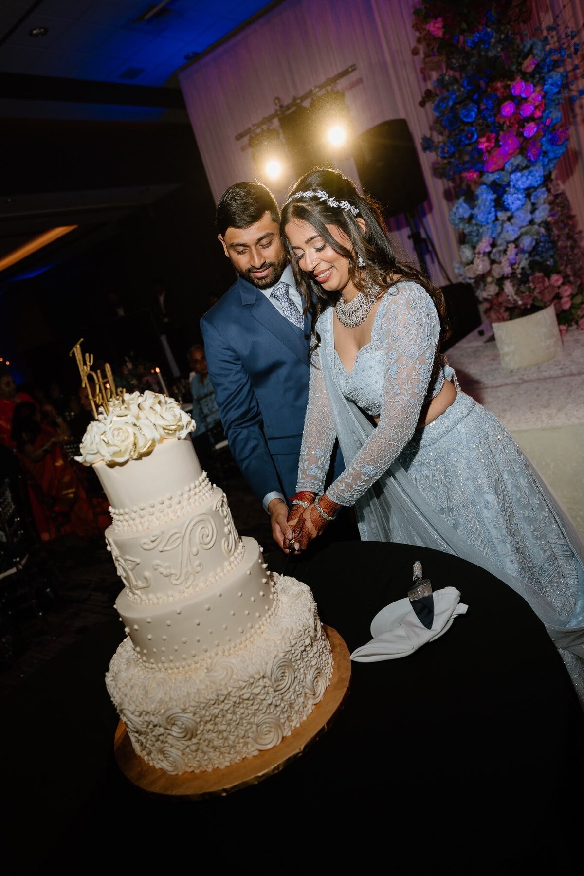 Nichole-Babiez-Photography-wedding-photographer-indian-wedding-photographer-mendhi-sangeet-baraat-luxury-chicago-illinois-marriott-schaumburg-109