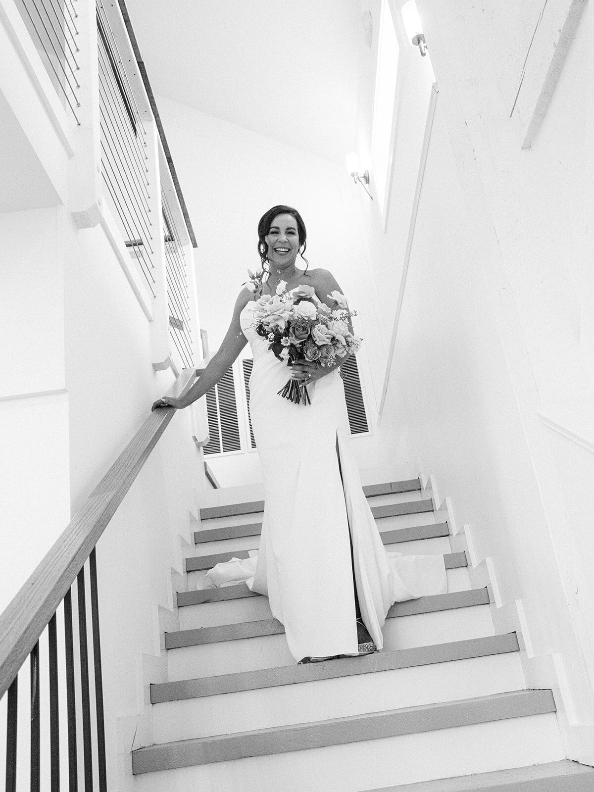 megan-ryan-wedding-girls-getting-ready-36_websize