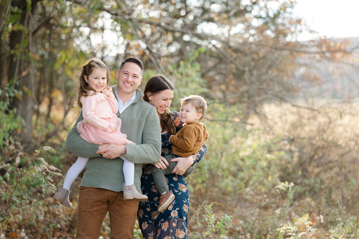 Family-at-auer-farm-bloomfield-ct_0026