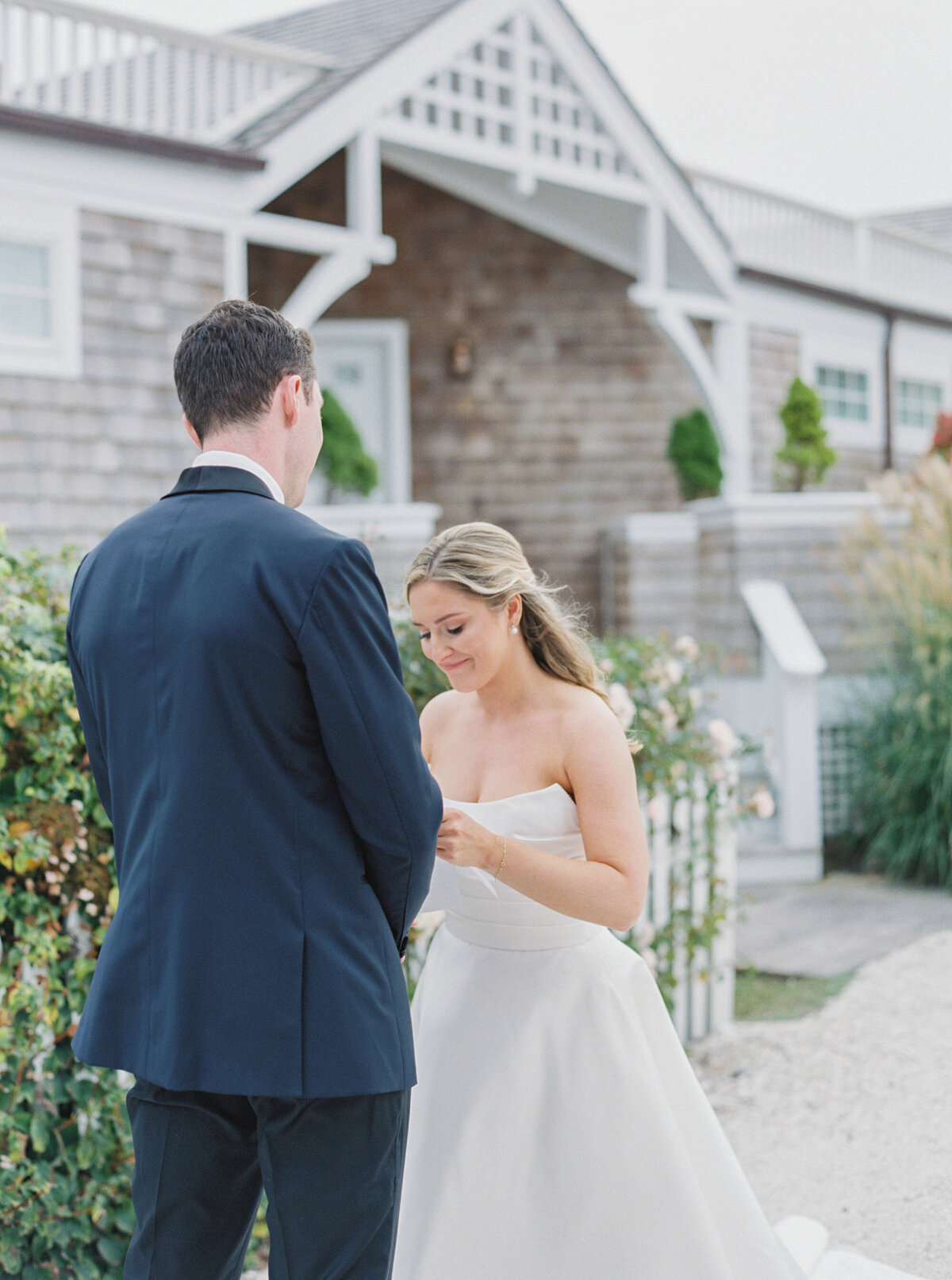 Emily March Photography Wilmington, North Carolina and Destination Wedding Engagement Photographer Heirloom Photography for Memorable Gatherings Light Airy Sentimental Imagery Images Weddings VaughanWedding_0215 copy