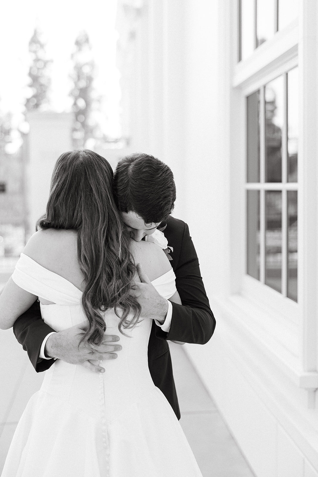 pretty-palm-leaf-event-co-dylan-and-erynn-wedding-at-the-nixon-4