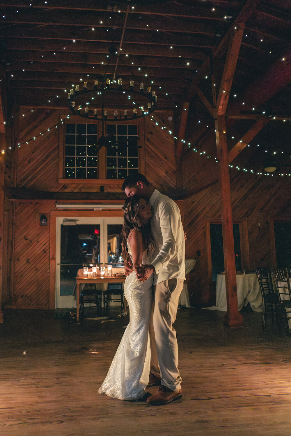 finer-points-coastal-kitty-hawk-pier-wedding00041