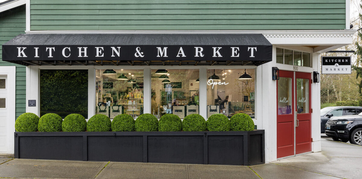 6-cash-wrap-black-white-marble-bakery-kitchen-and-market-awning-boxwood