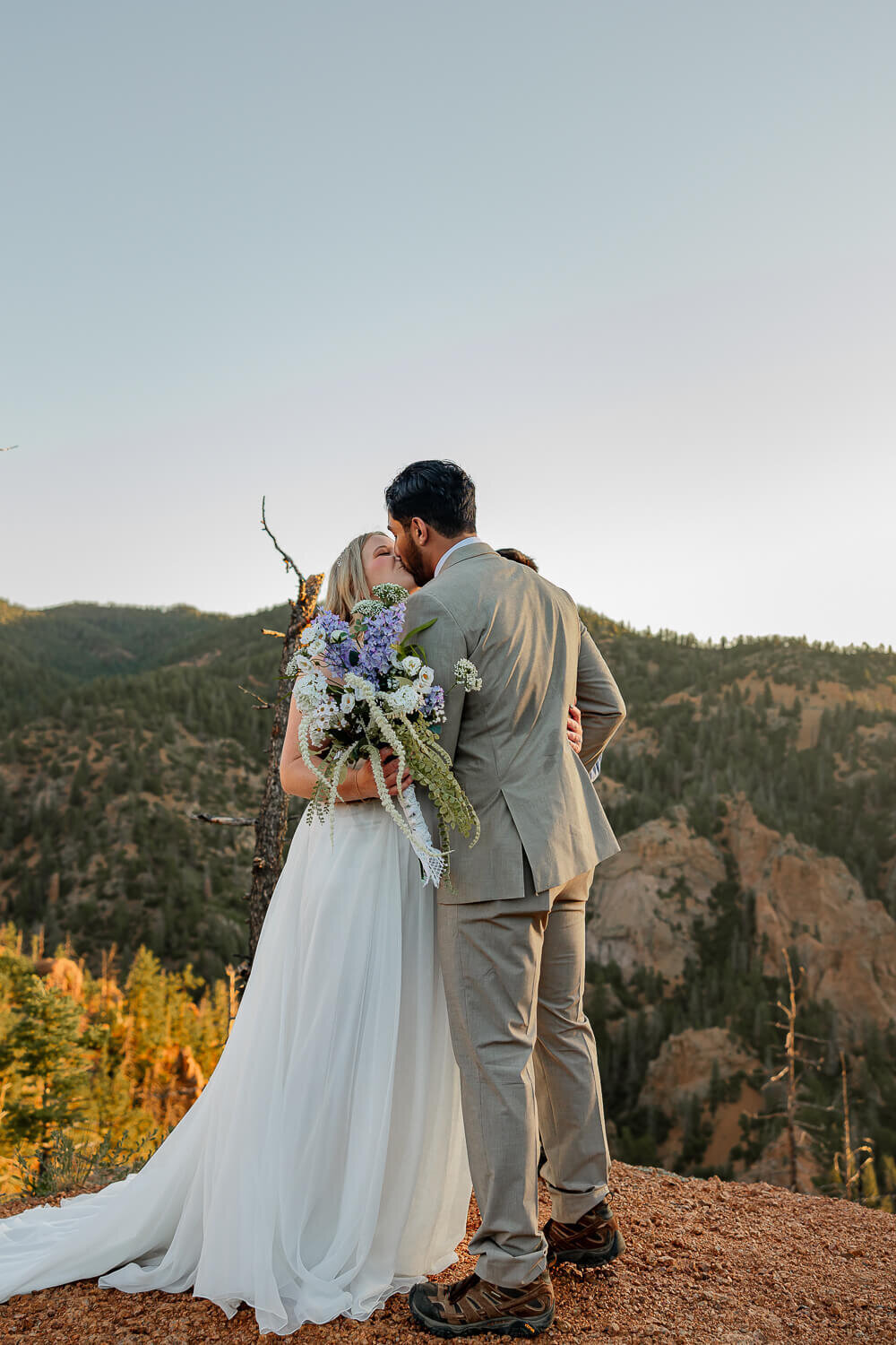 colorado-springs-elopement-photographer-27