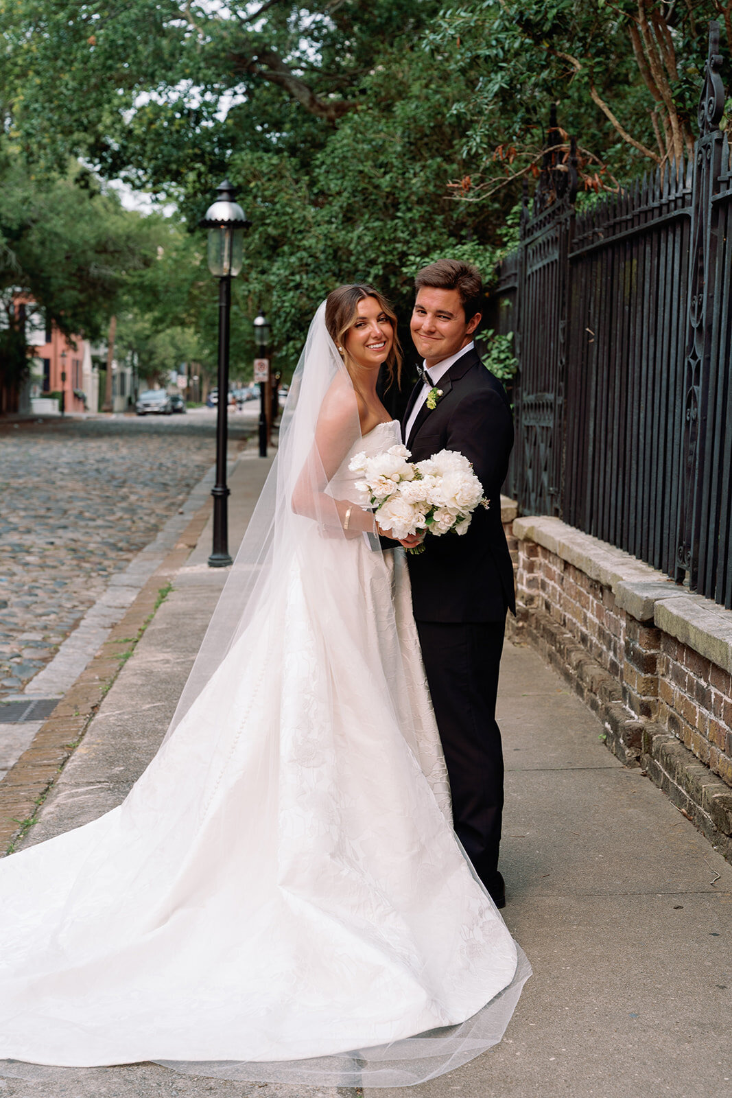 Classic Charleston Wedding with green & white at Hibernian Hall by Sarah Bradshaw 0226