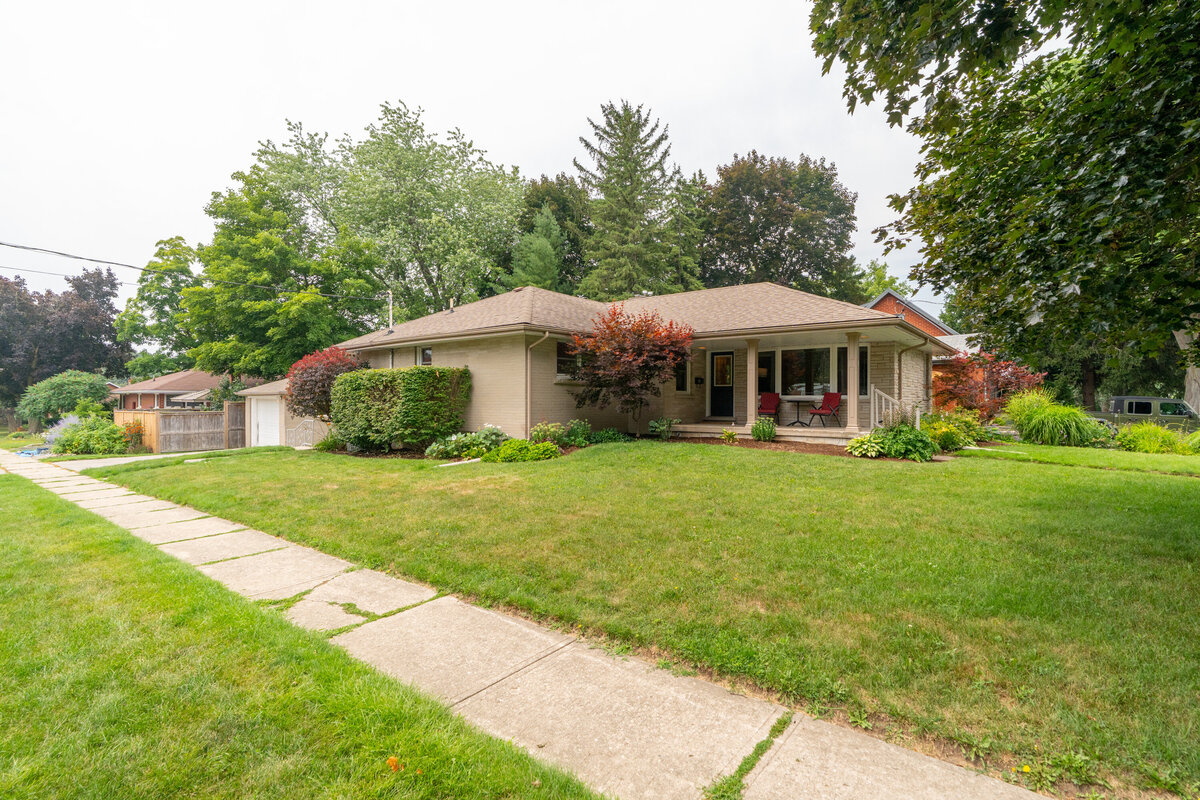 001-32Elginfield-1