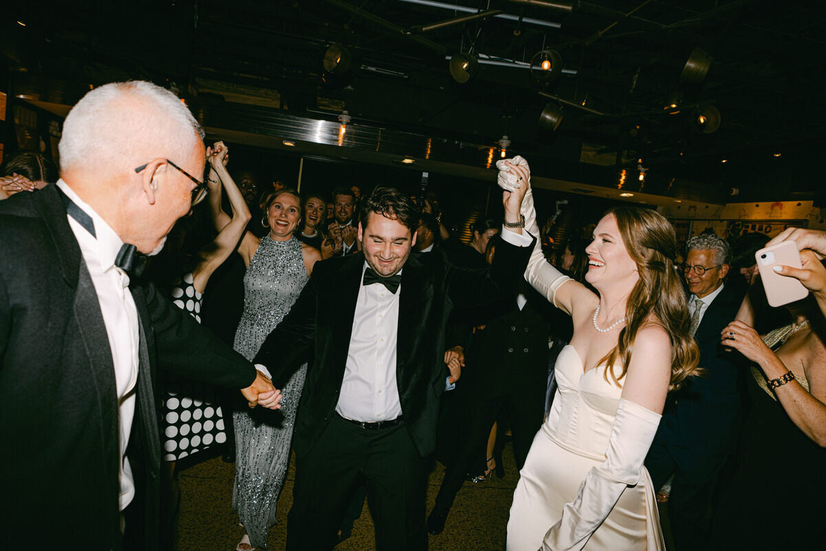 toronto-wedding-photographer-drake-hotel-wedding-074