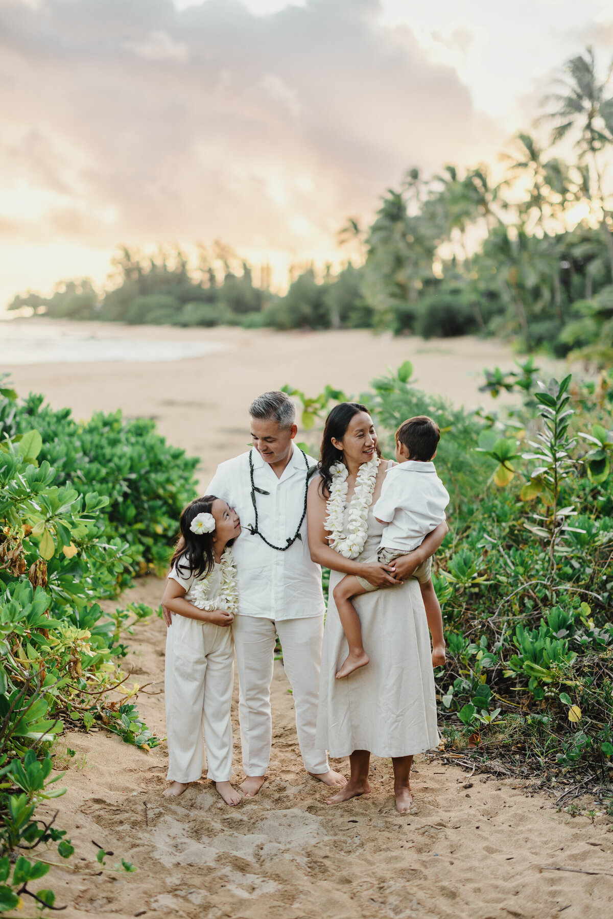 tunnels kauai family photographer-52