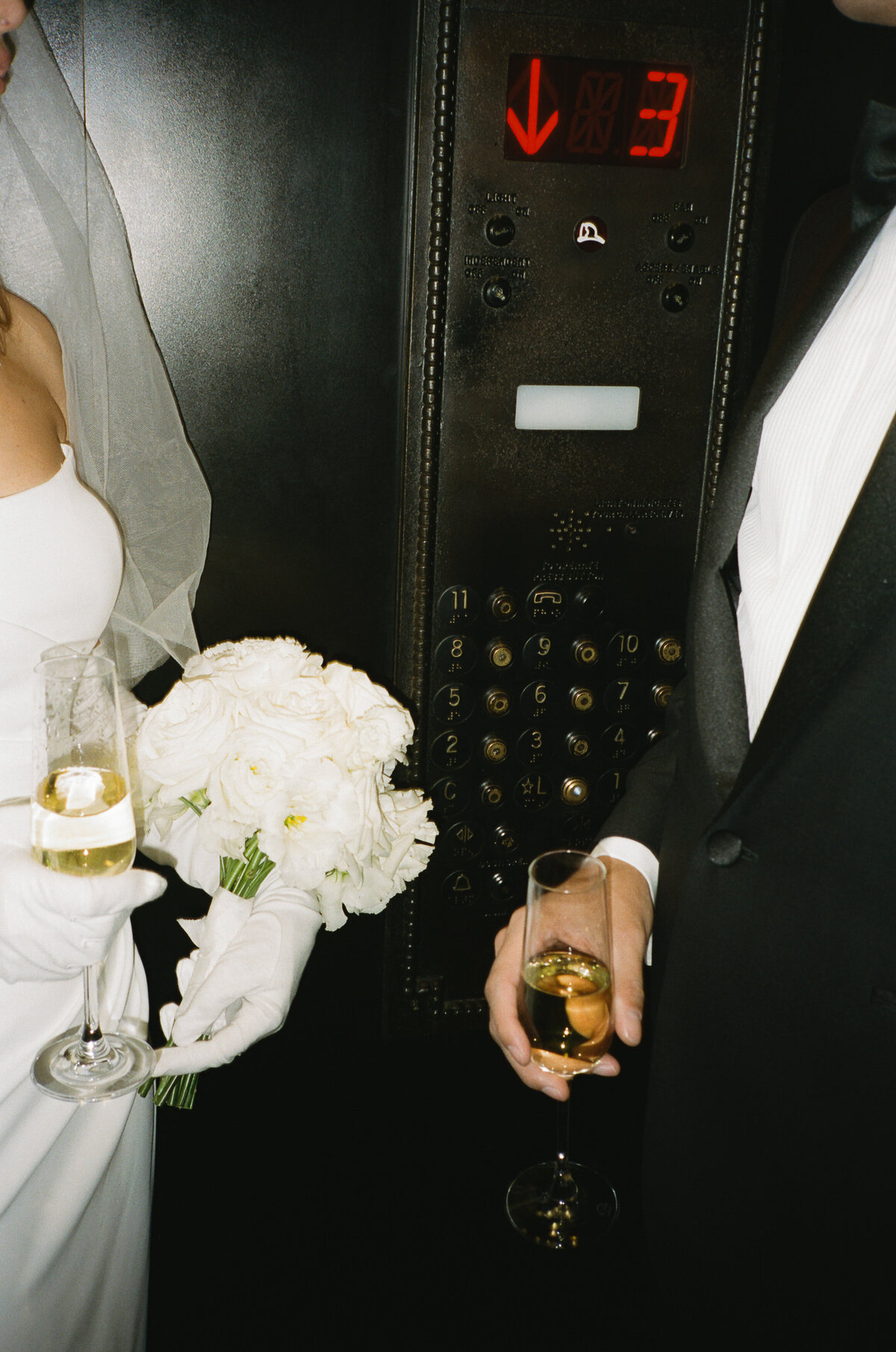 hotel-chelsea-wedding-madeleine-elliott-076