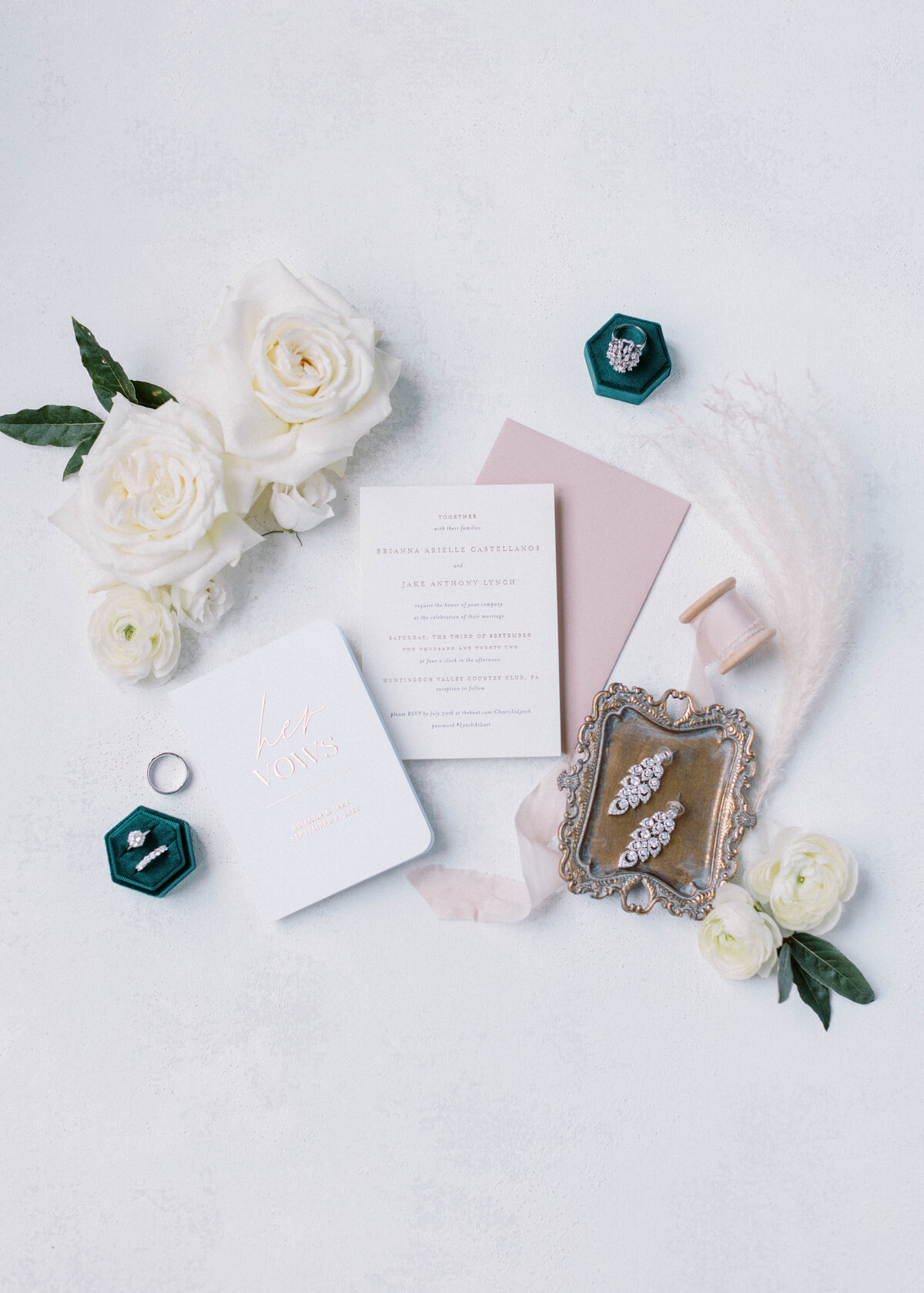 Huntingdon-Valley-Country-Club-Wedding-Bridal-Details_002