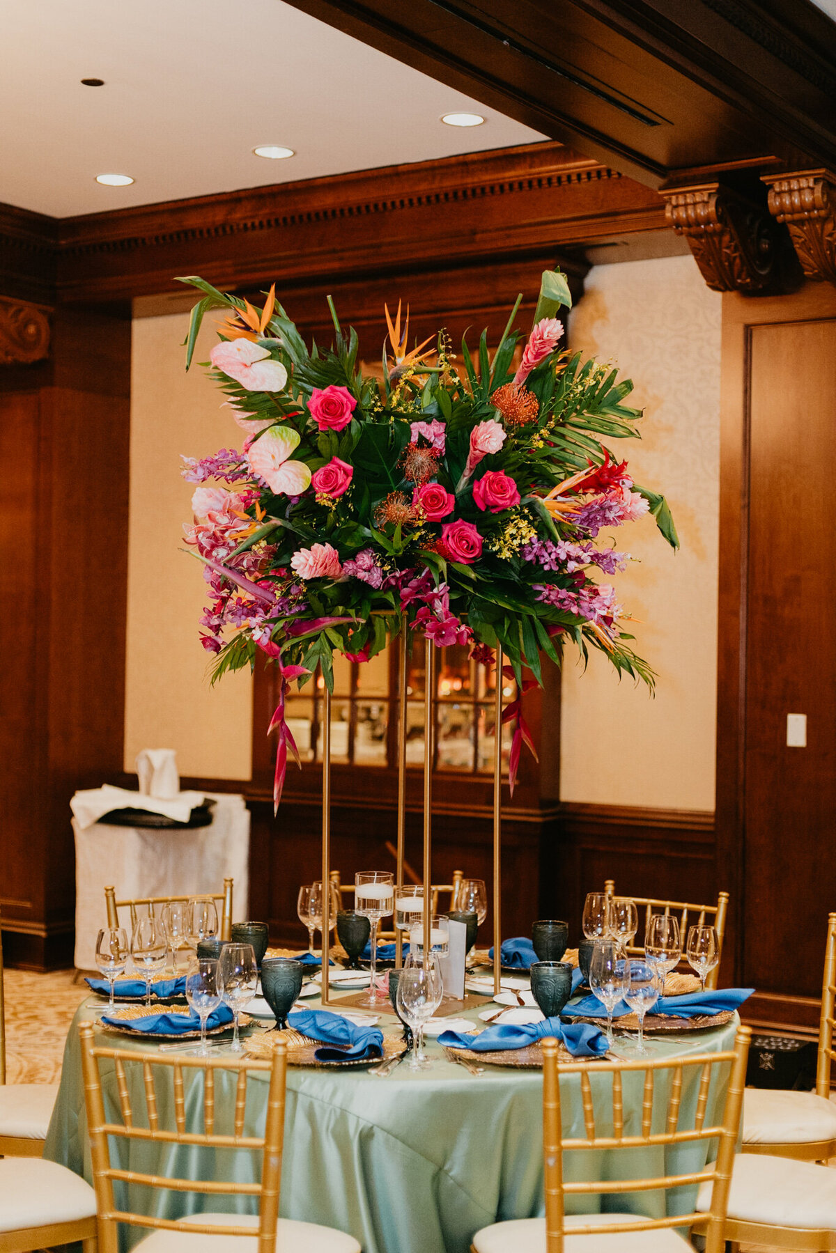VIBRANT COLORFUL TROPICAL WEDDING - HOUSTON TX WEDDING PLANNER - LILLIE JANE DESIGNS11
