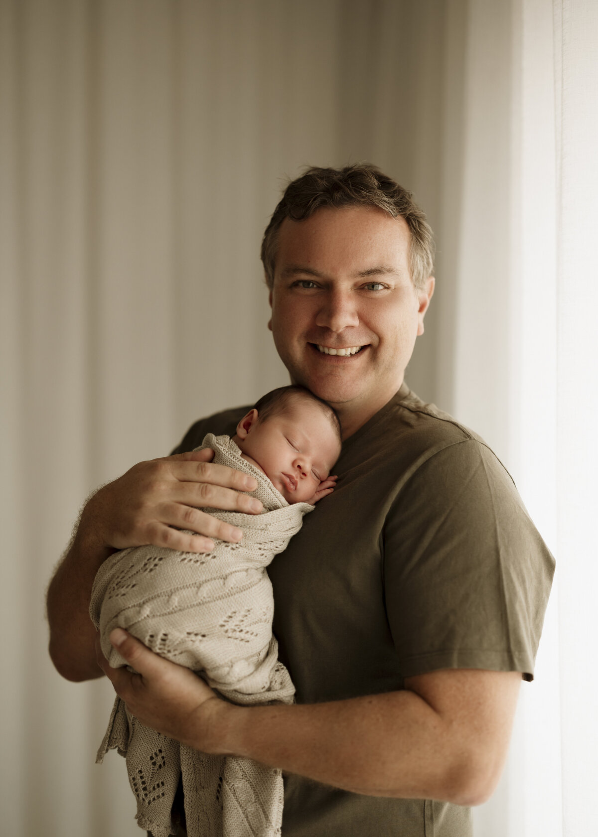 affordable-newborn-photography-perth.jpg