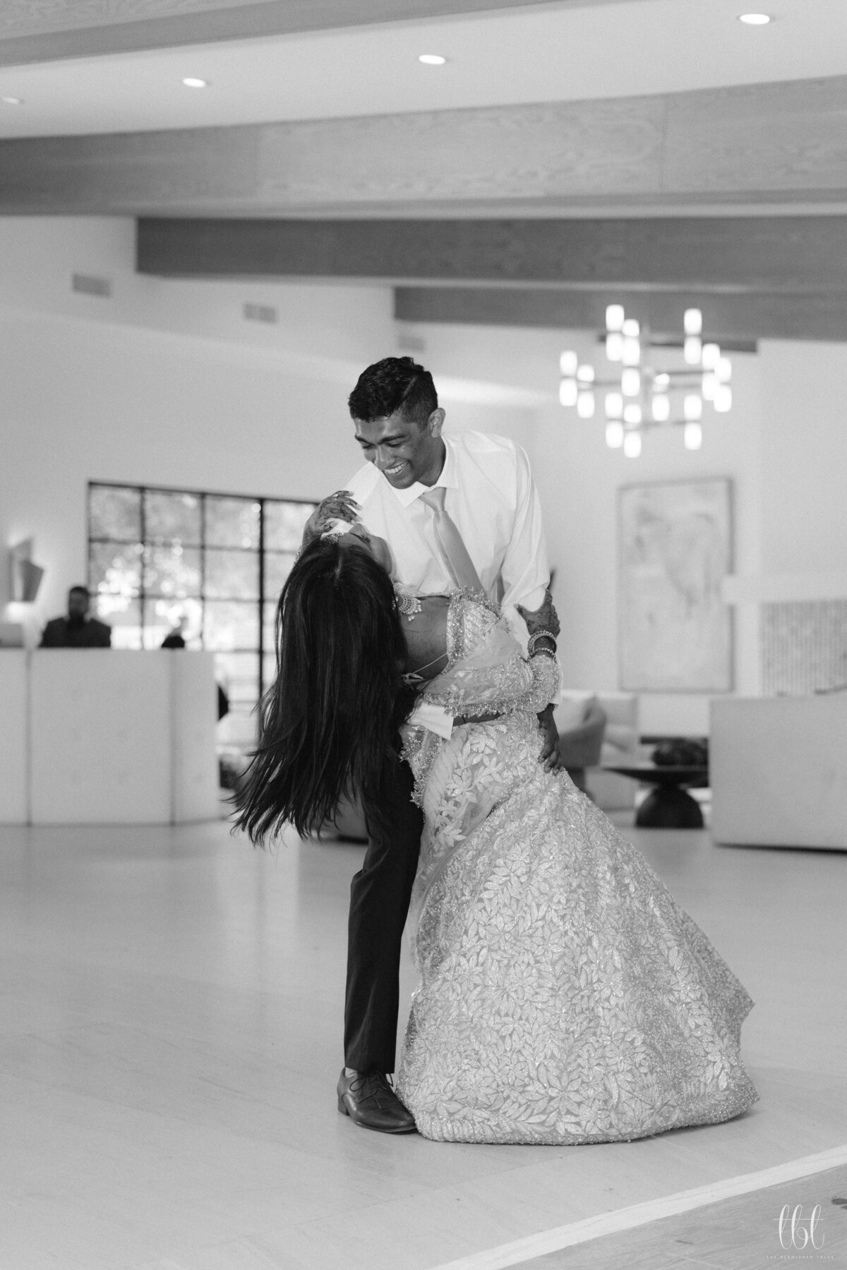 FayeFernCreative-CalamigosRanch-Wedding-Pavilion-Reception-AM-26