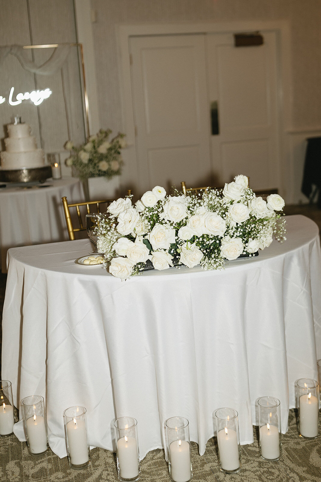 detail-shot-of-sweetheart-table-at-saint-clements-castle