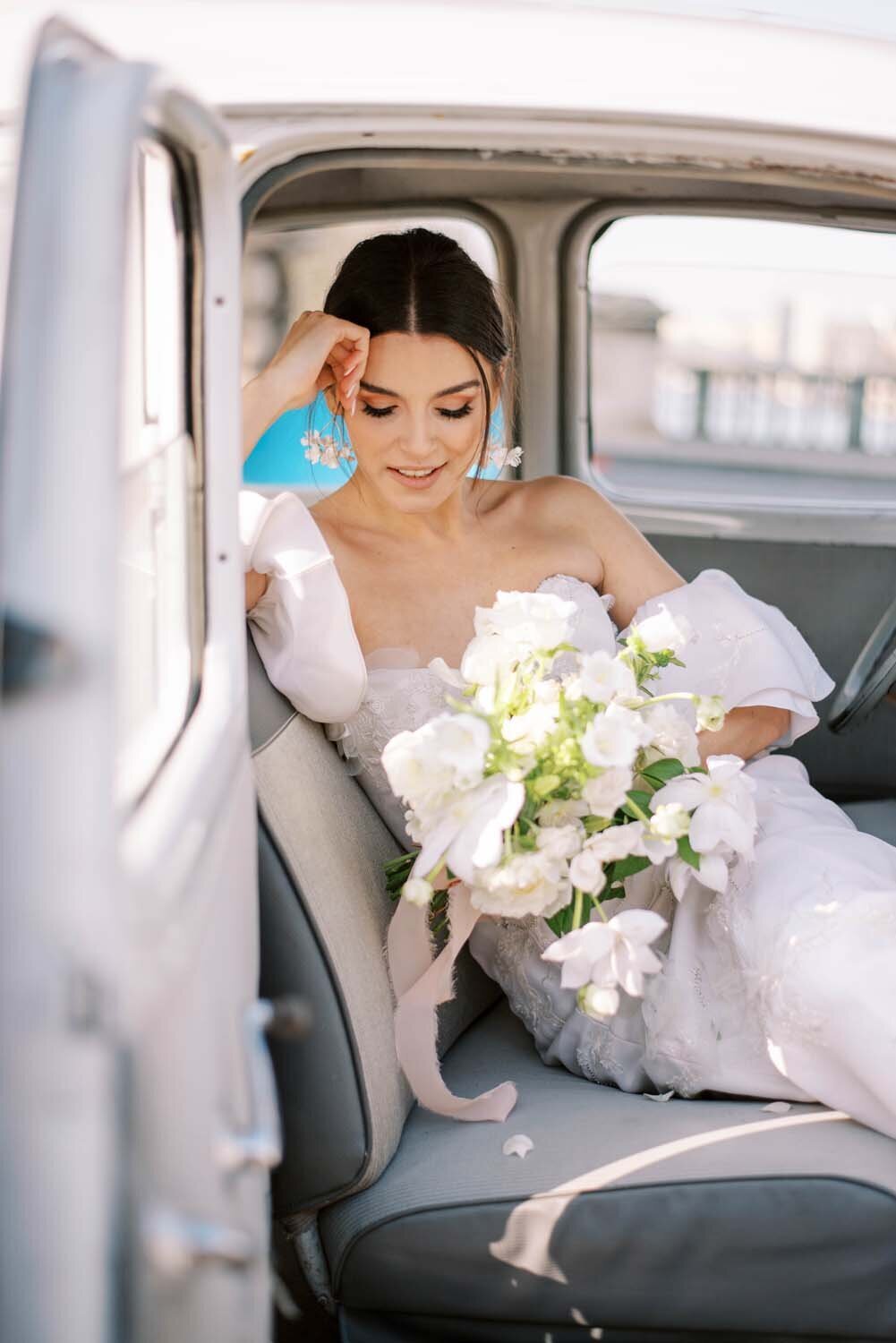 Eiffel Tower Paris wedding editorial veronique Lorre floral designer Marchesa Gown Ruth Terrero Photography14