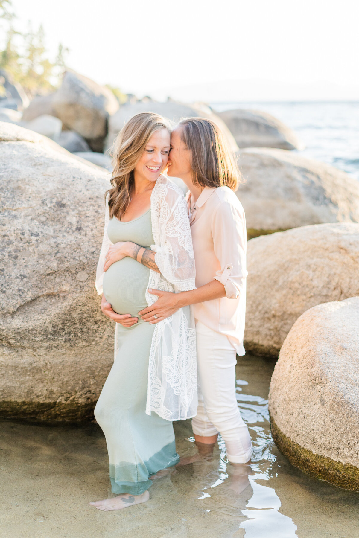 Lake-Tahoe-Maternity-Portraits-011