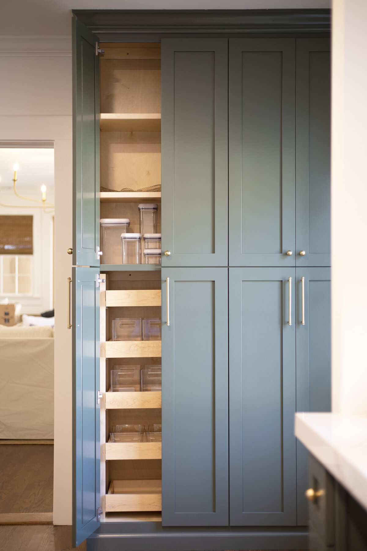 Pantry1