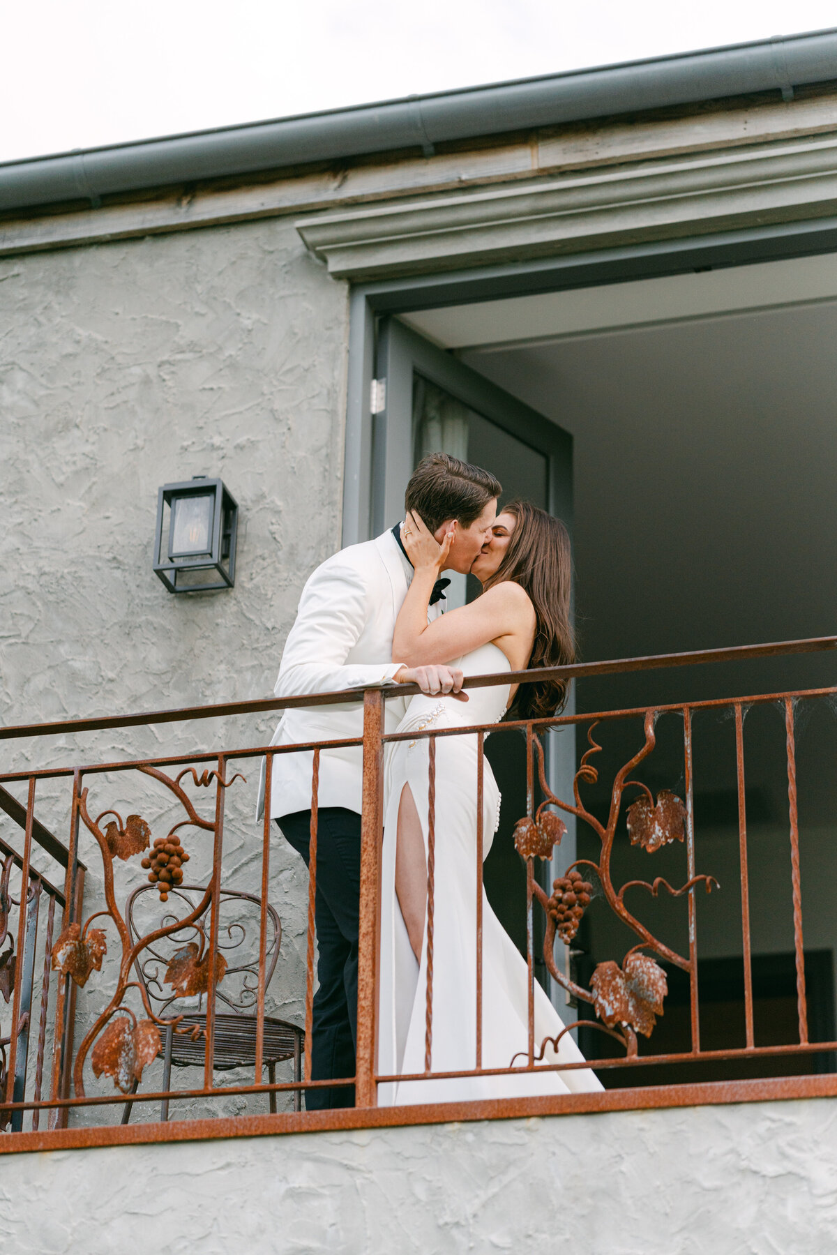 M+M - Couple Portraits-124