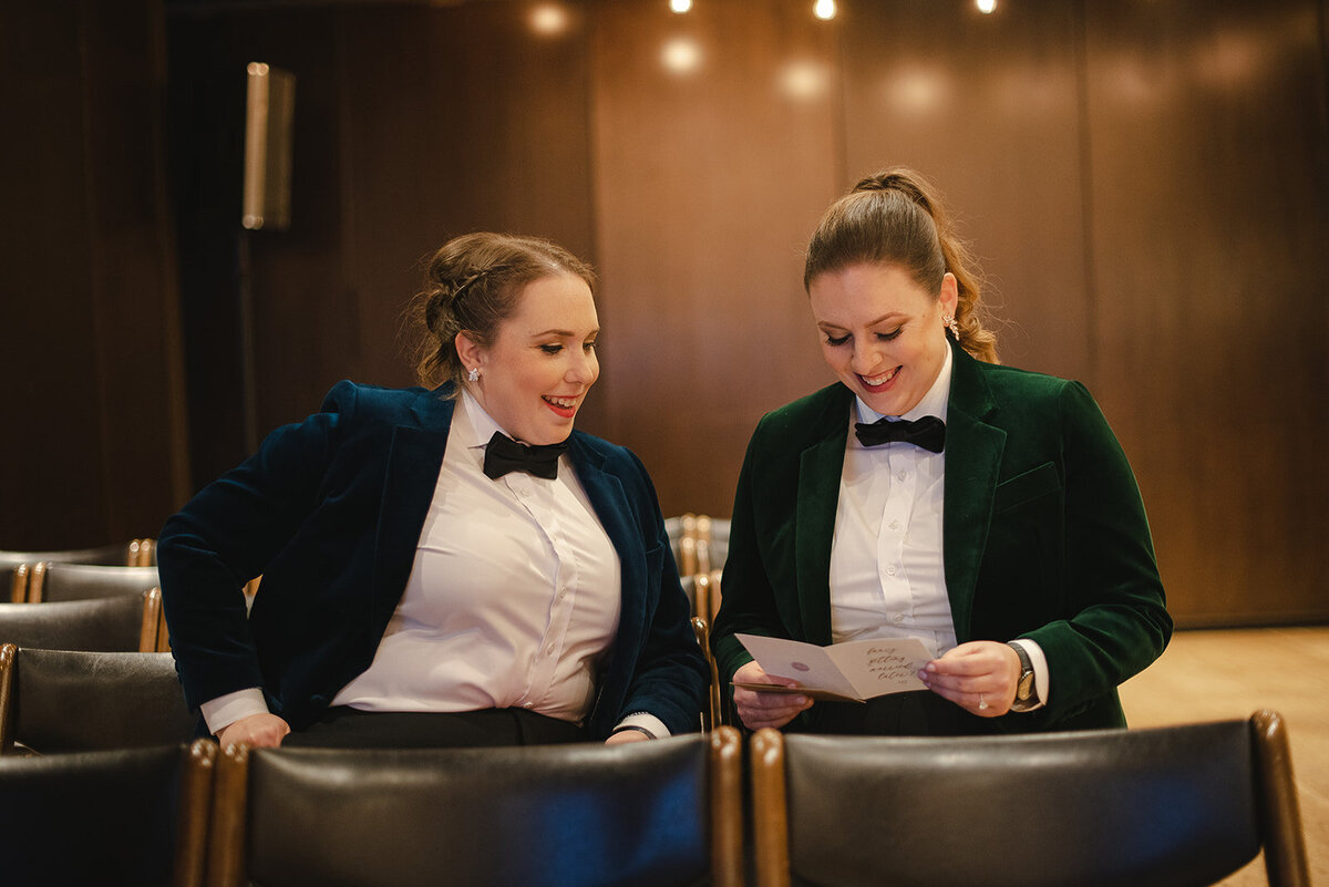 MariaErinDistrictWineryWedding-182