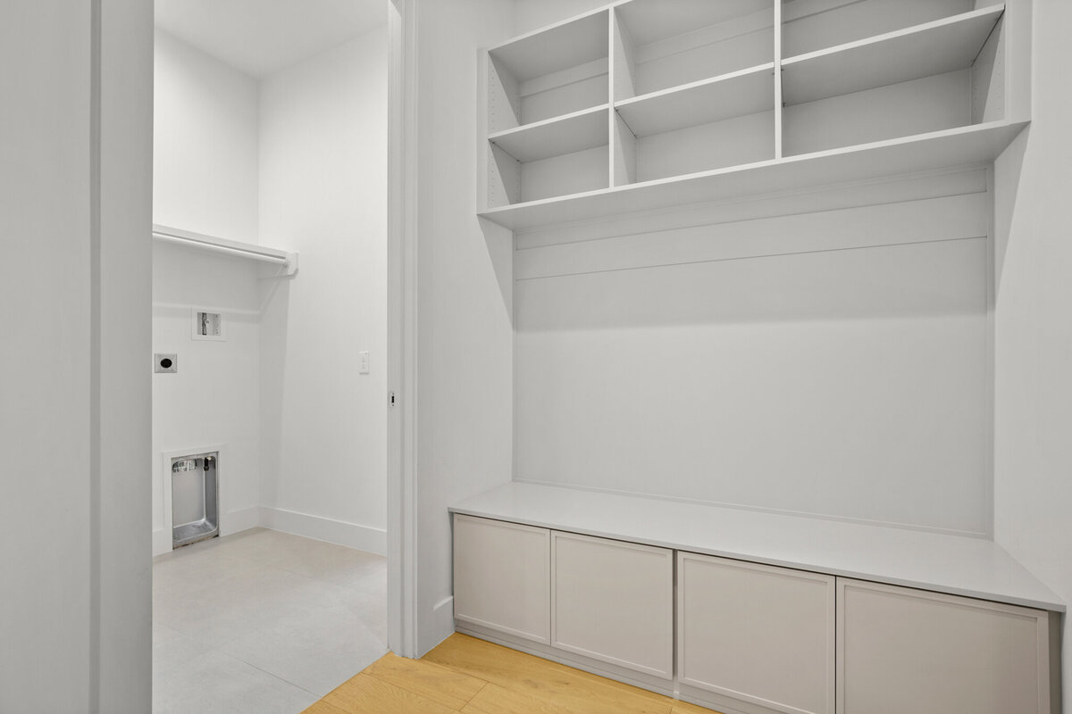127-frederick-st-mudroom-1
