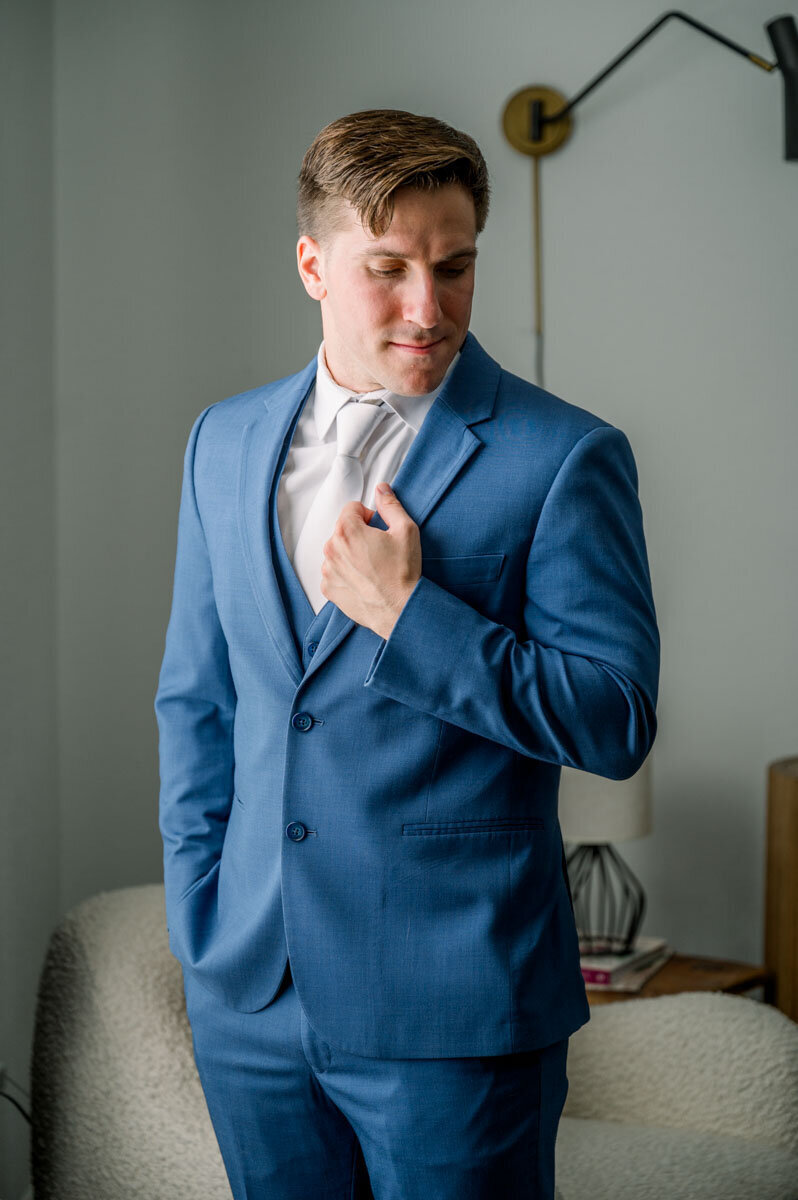 Kayla-Turner-Venue-5126-Oswego-Wedding-23