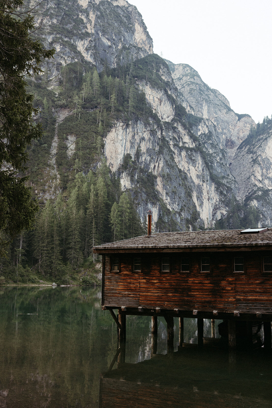 LagoDiBraies-DallinHassard-8105