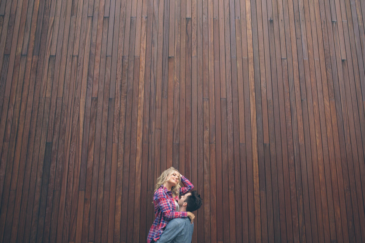 portland-oregon-engagement-photographers-photos-oregon-wedding-the-knot-style-me-pretty-2