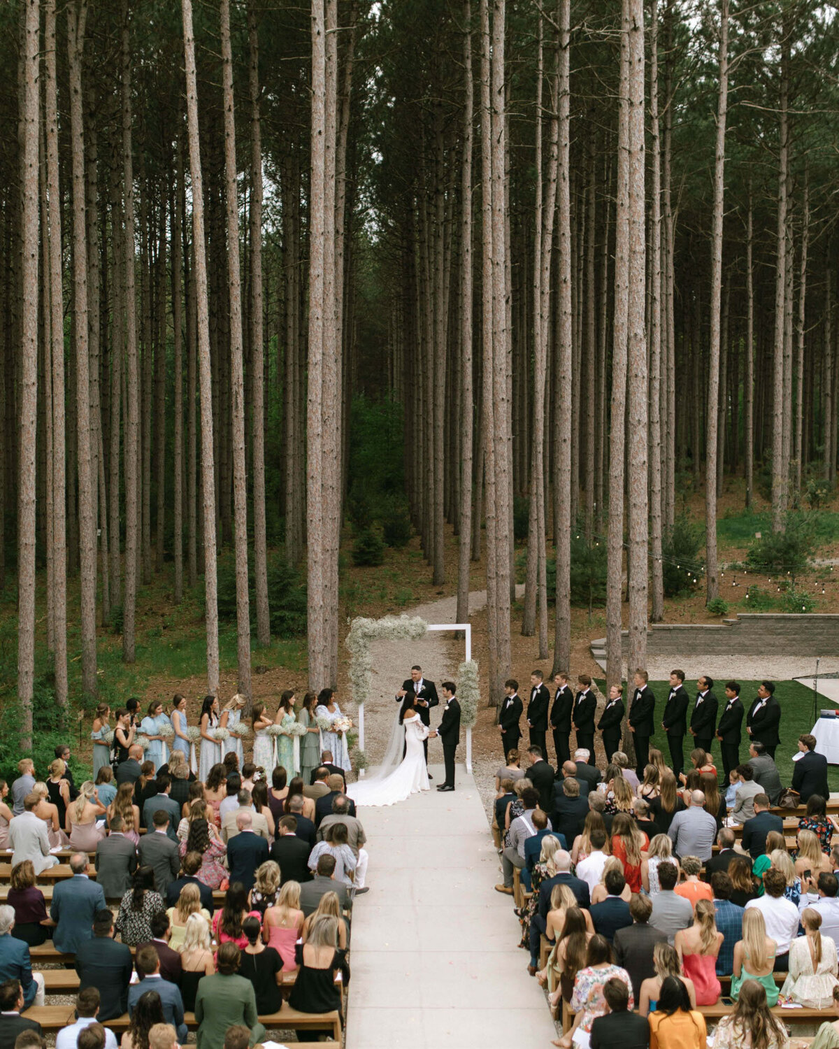 Pinewood Events - Minnesota Modern Nature Inspired Venue - @shantstclair - 2