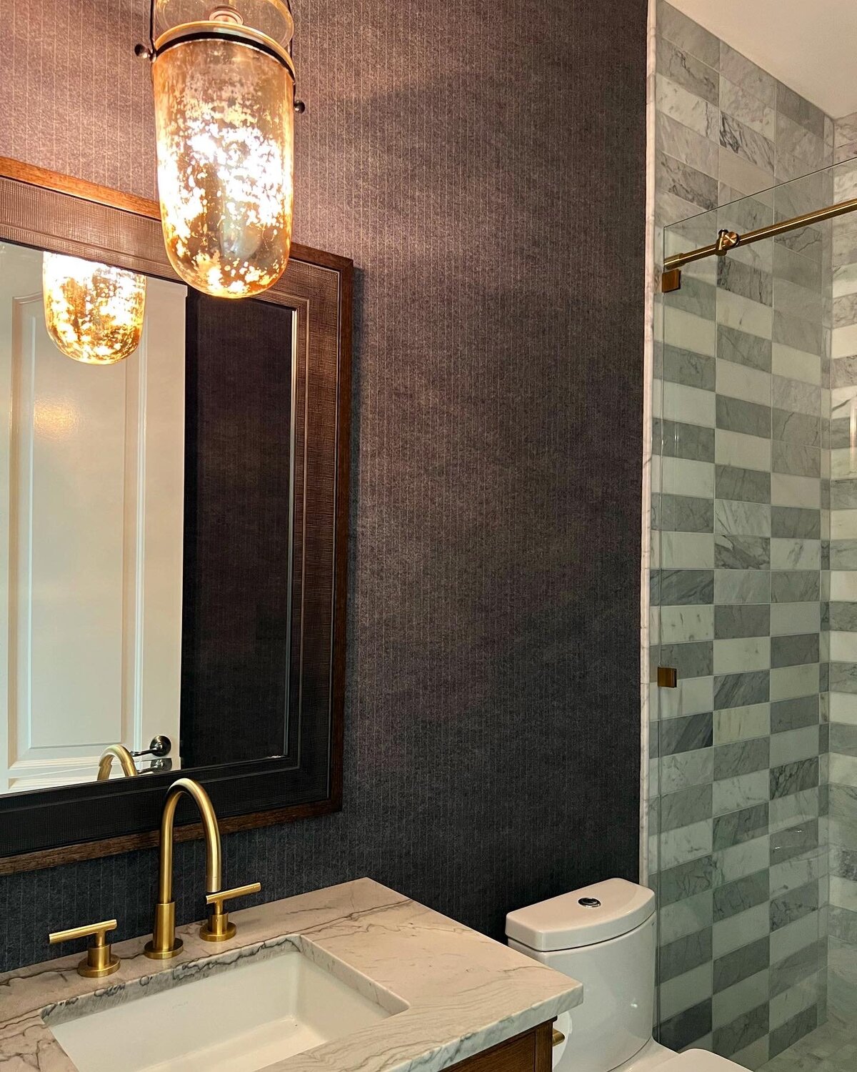 44C37E7D-3A6A-40C1-8BFD-97AA226F5638