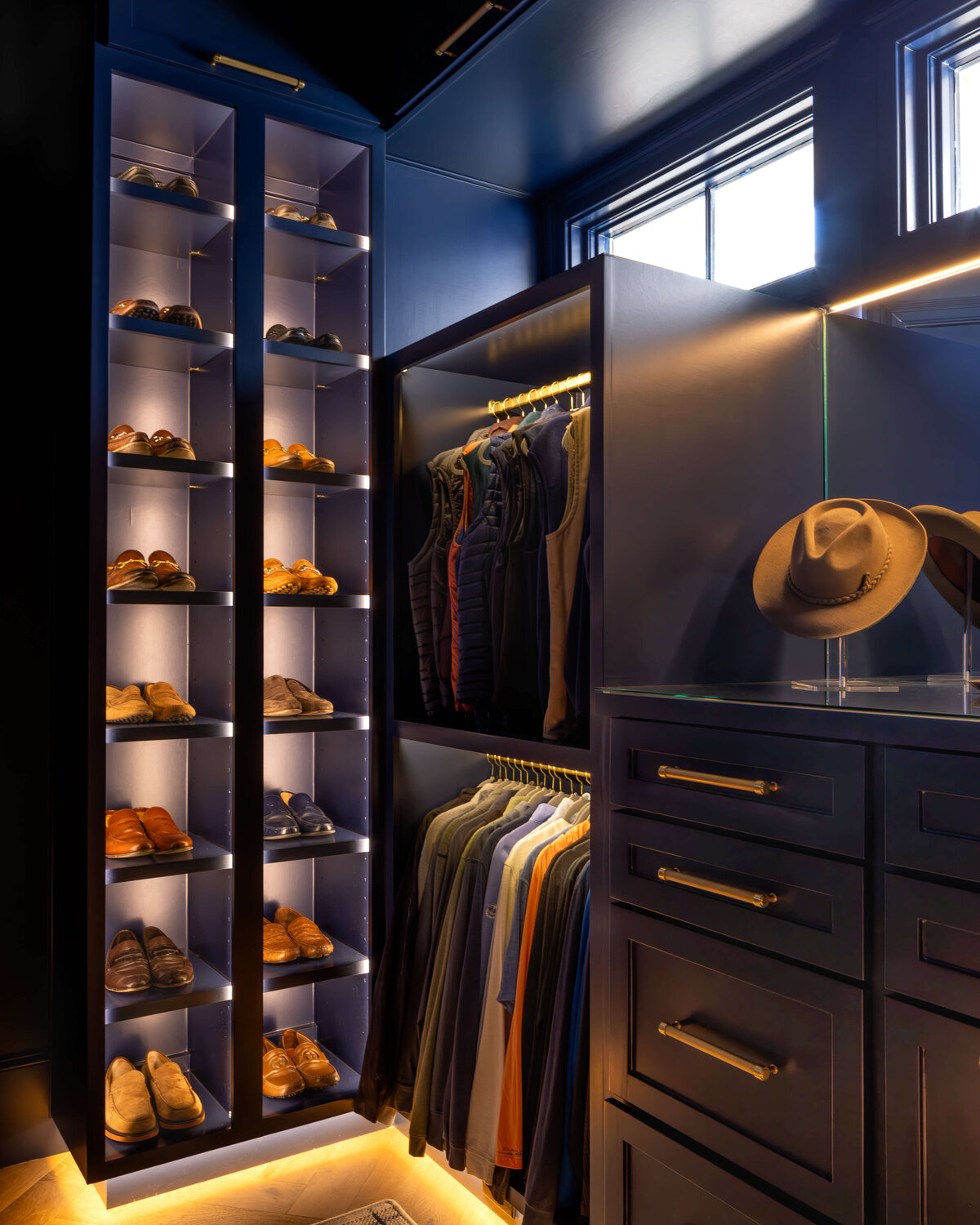 kyleen-bushroe-the-woodlands-mens-closet