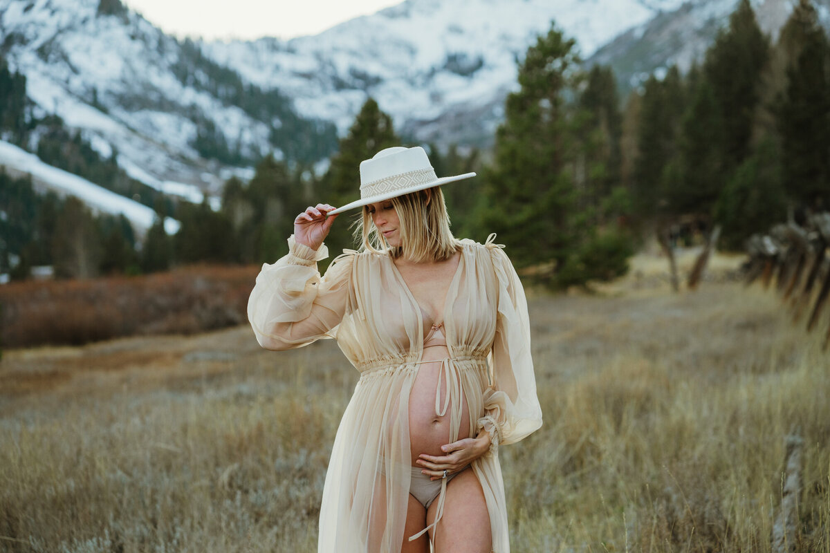 Lake Tahoe-Maternity-Photographer-87